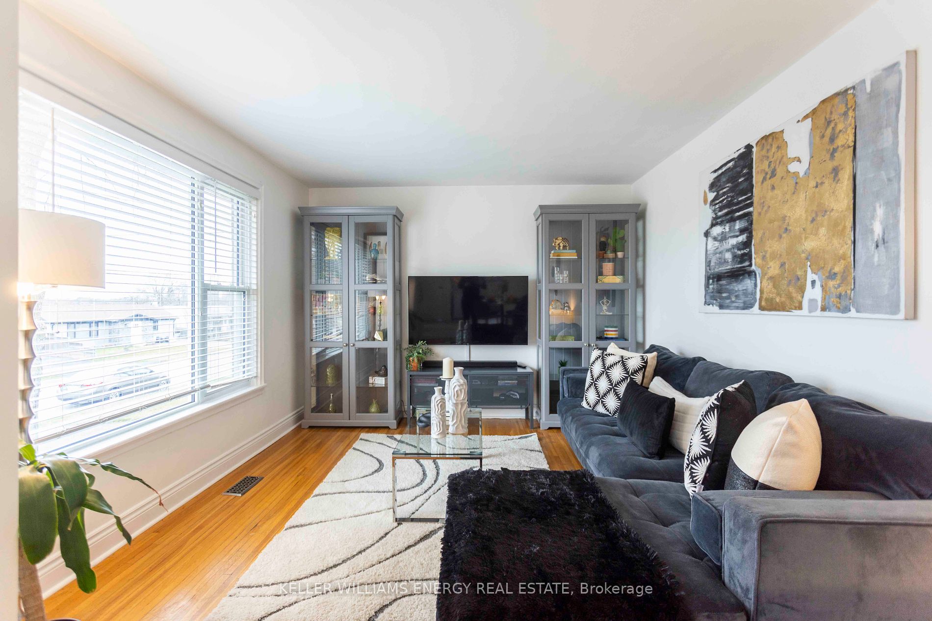 924 Greenwood Cres