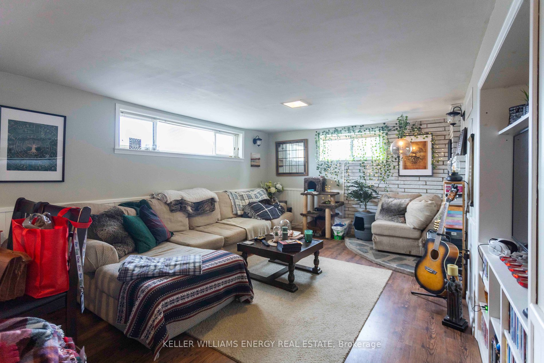 924 Greenwood Cres