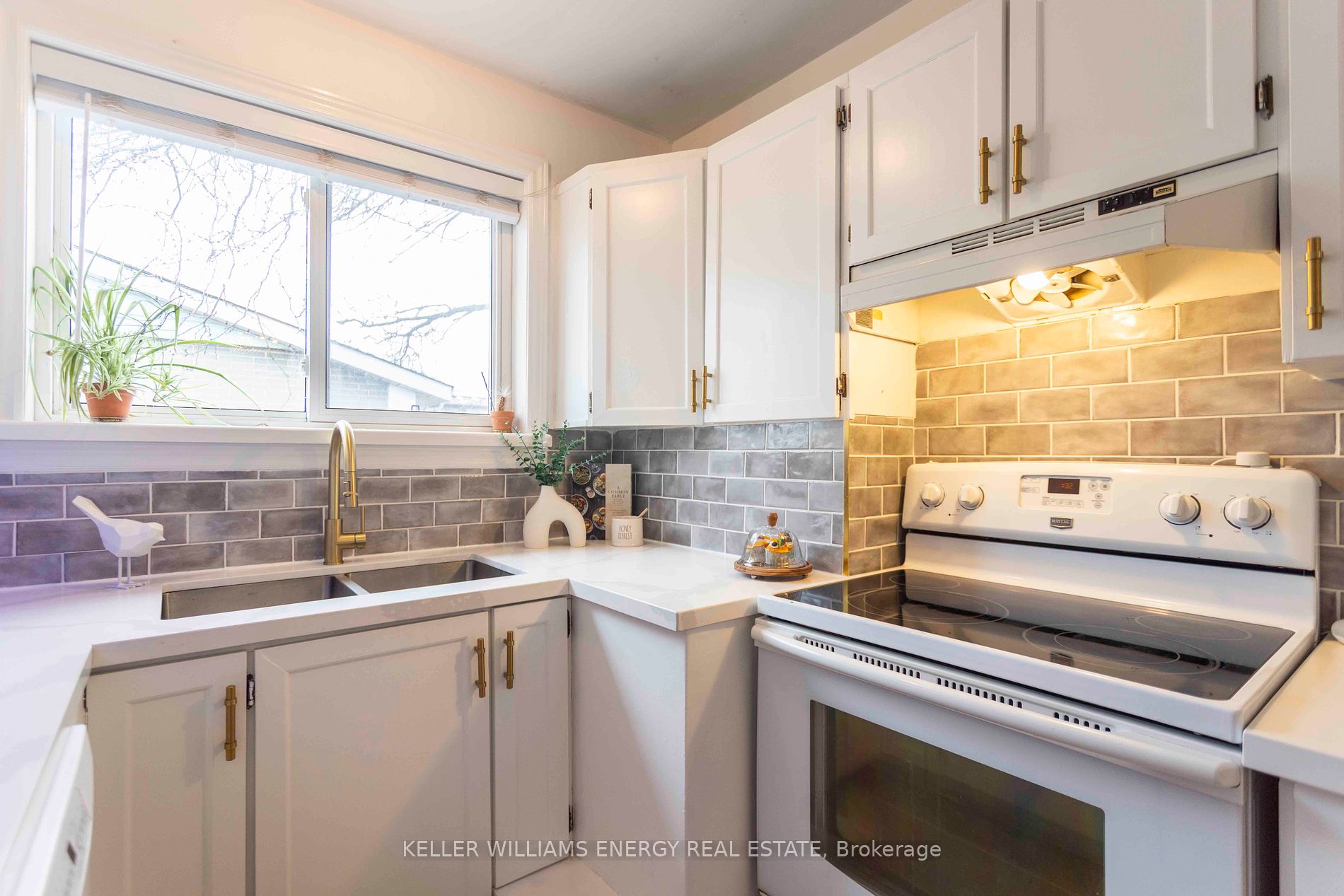 924 Greenwood Cres