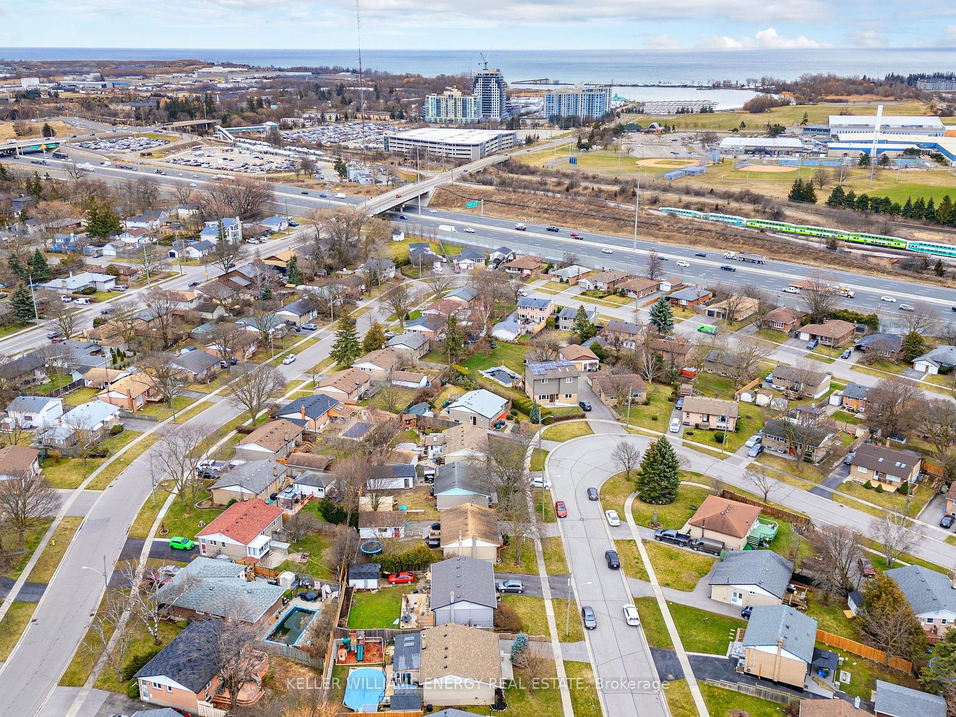 924 Greenwood Cres