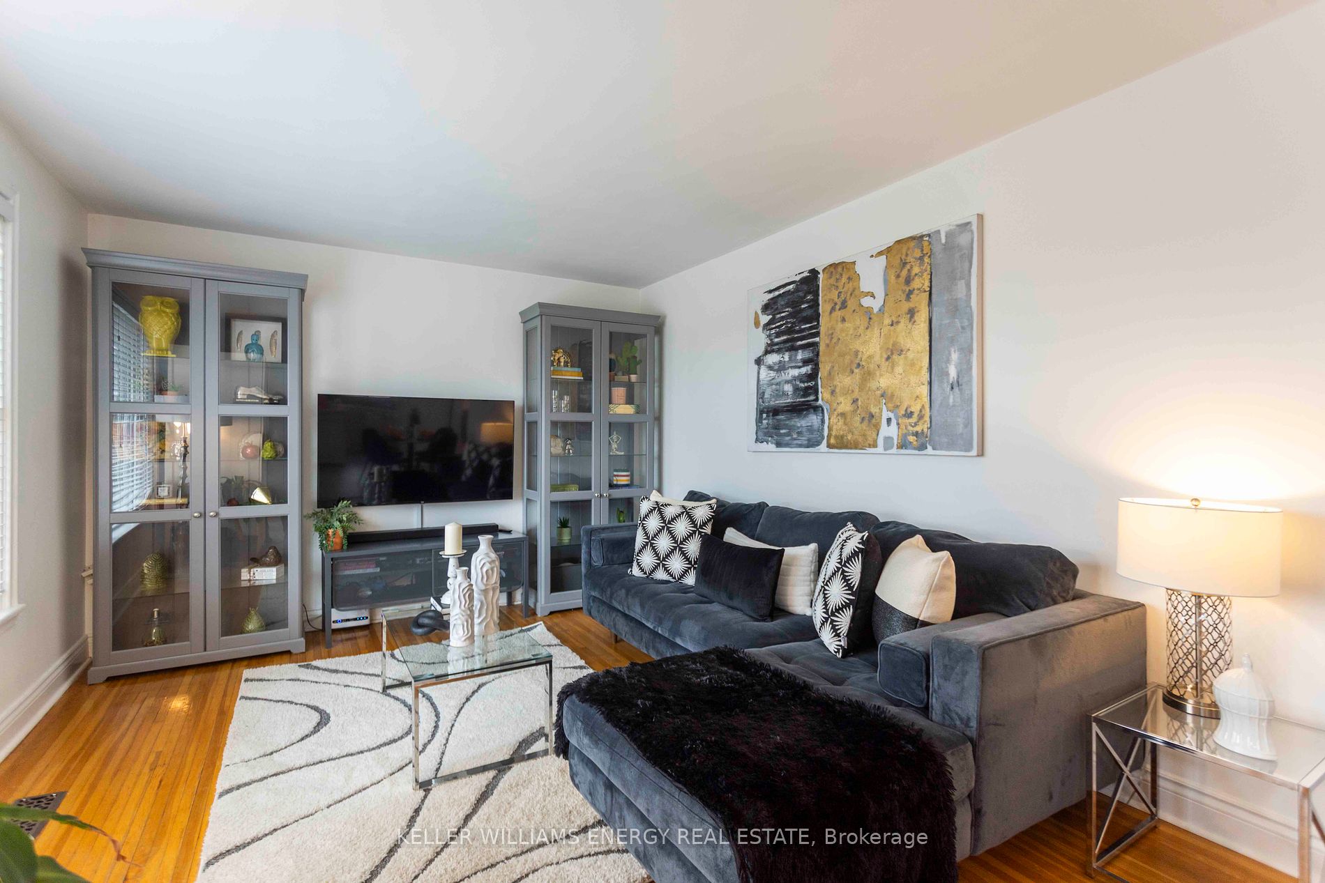 924 Greenwood Cres