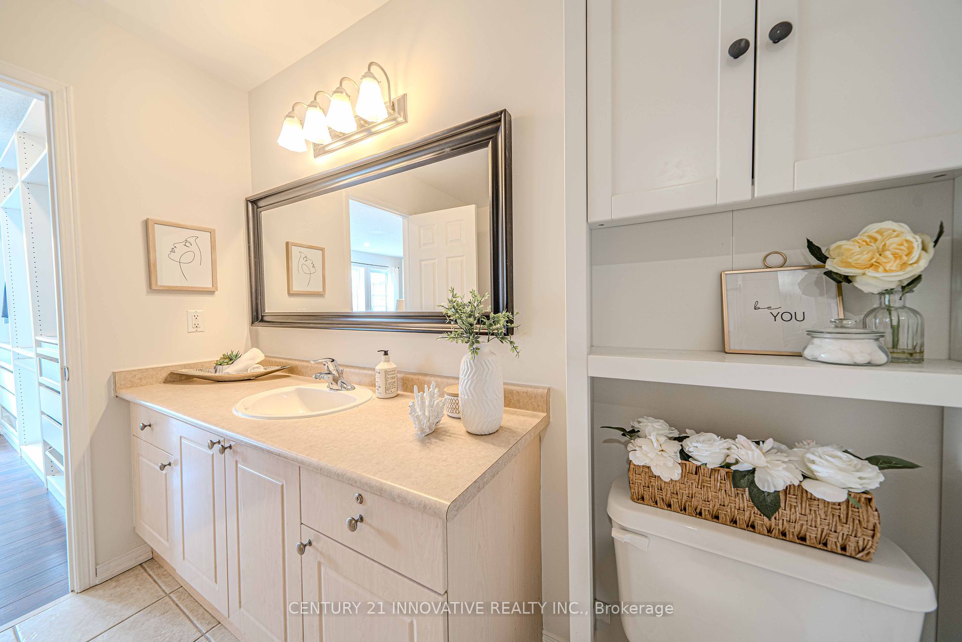 9 Moynahan Cres
