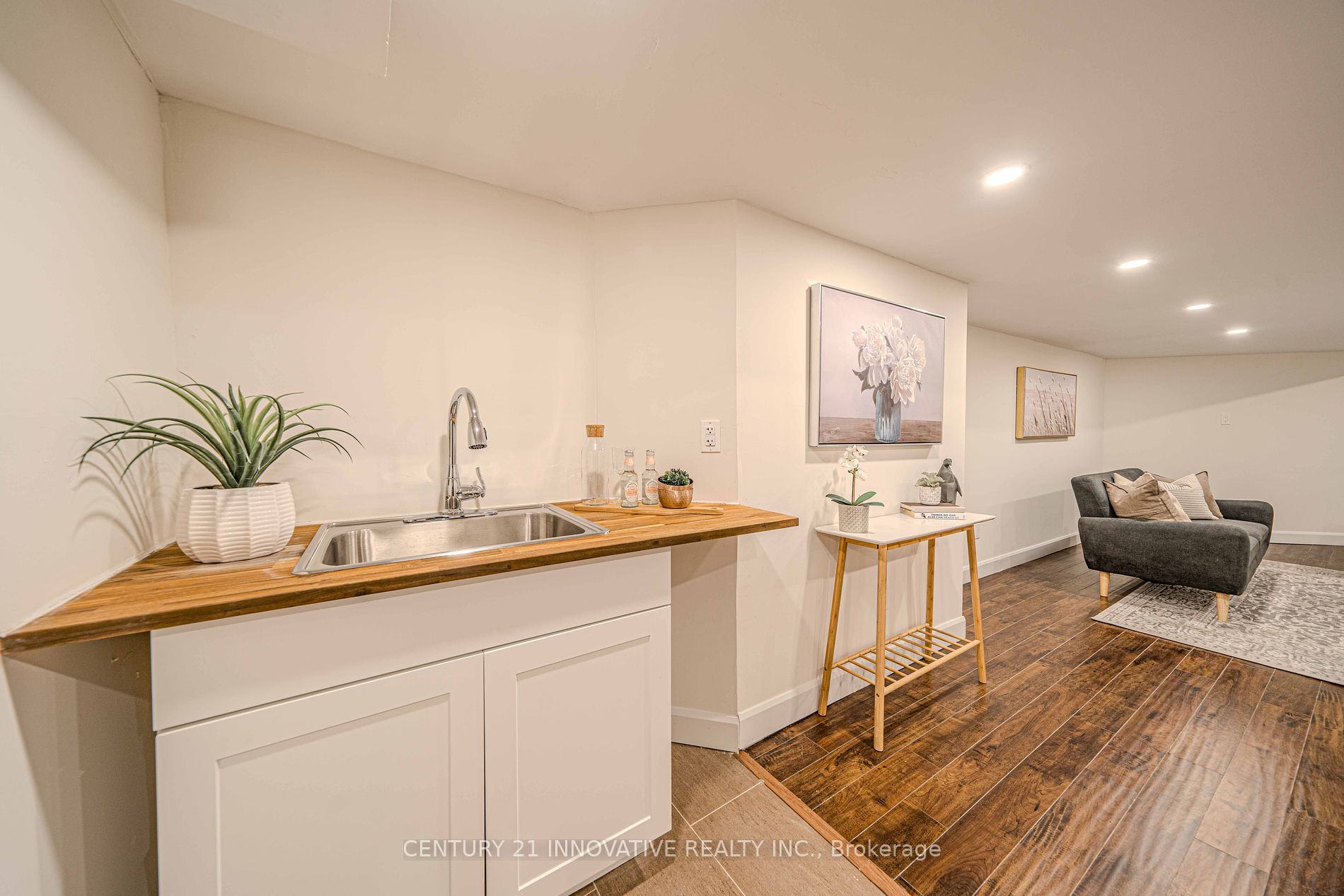 9 Moynahan Cres