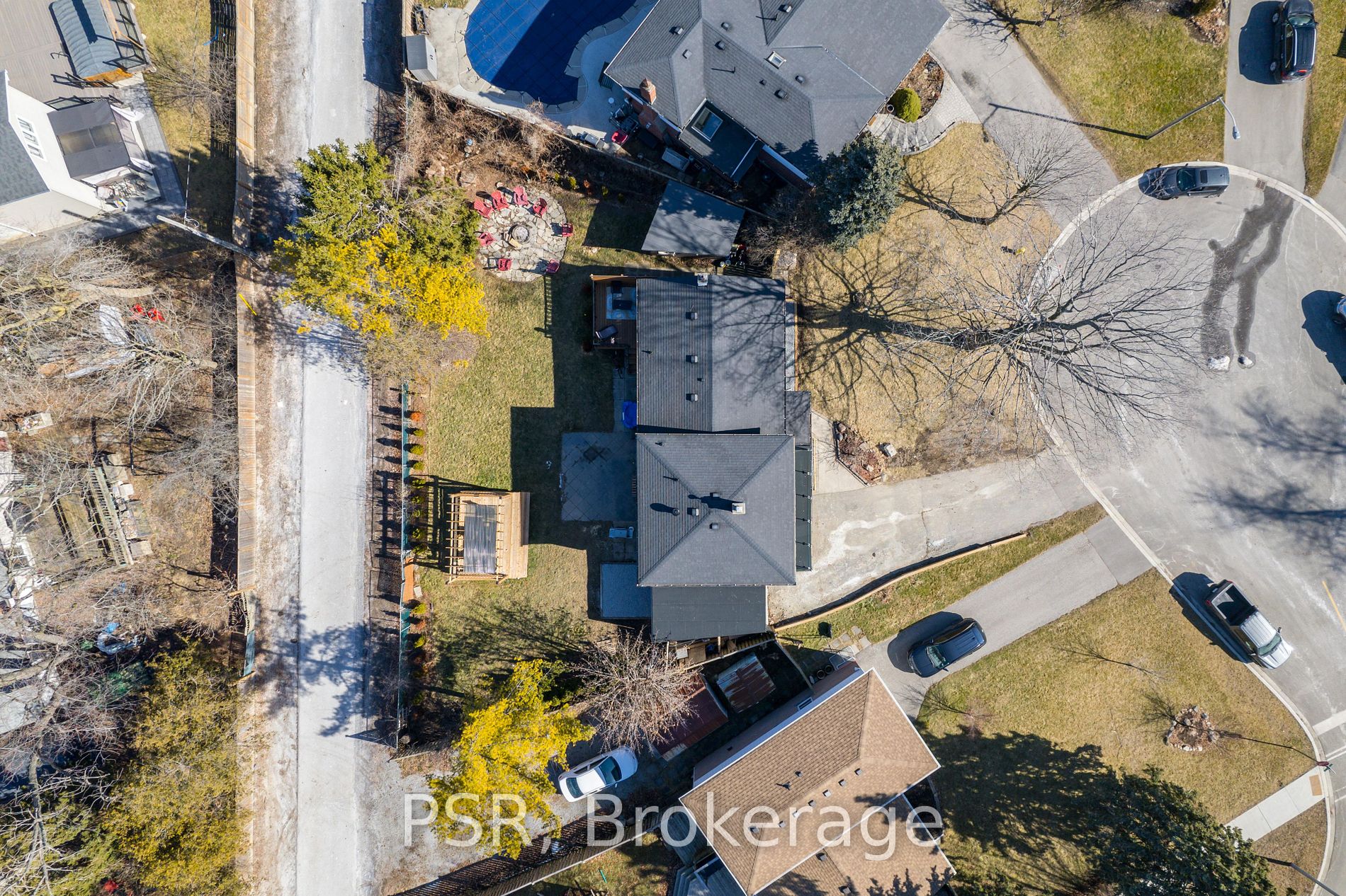 9 Farley Crt