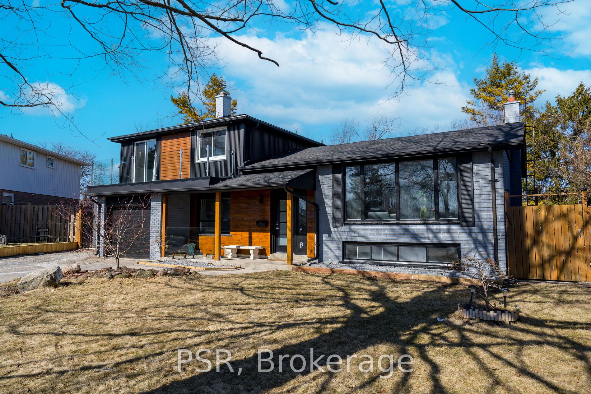 9 Farley Crt