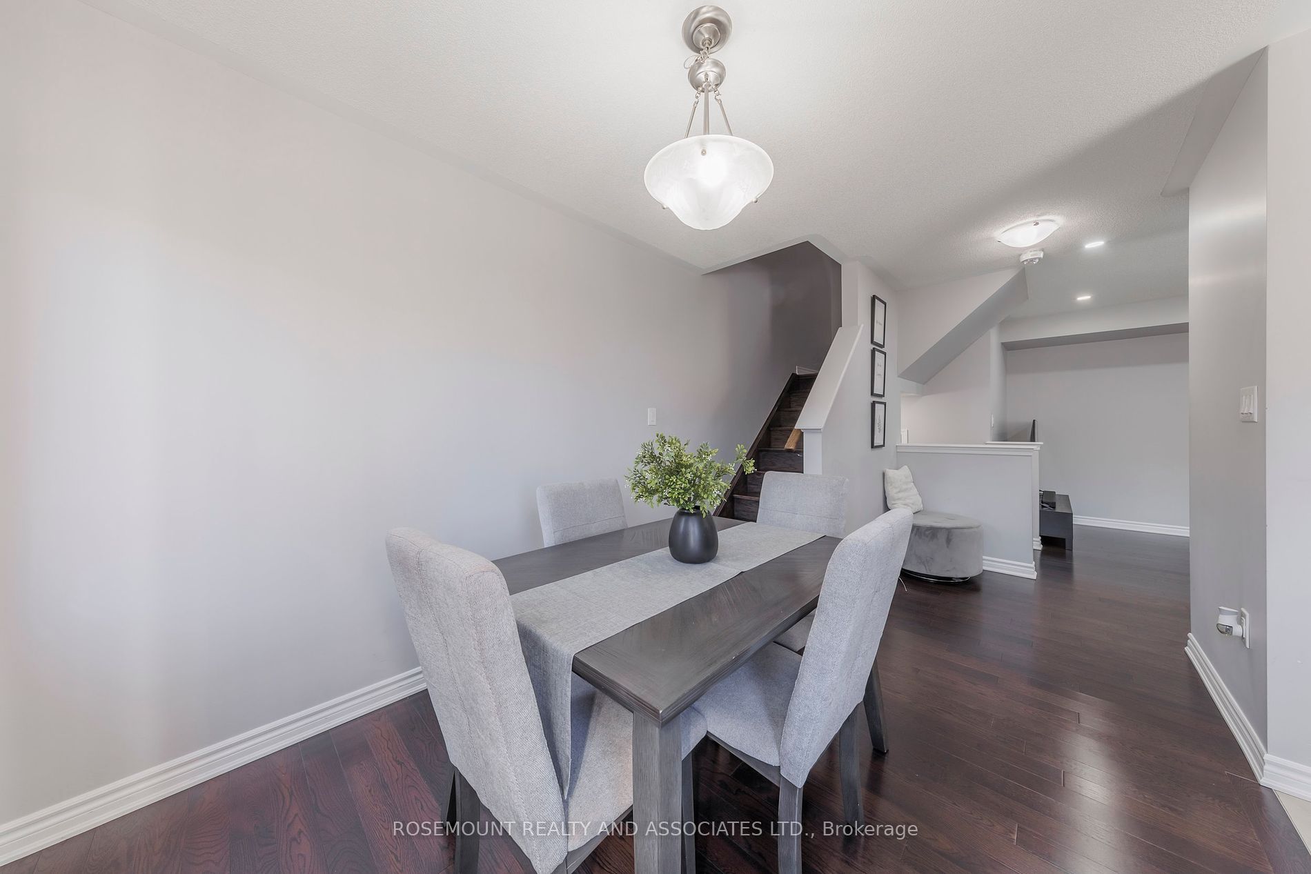 1088 Silk St