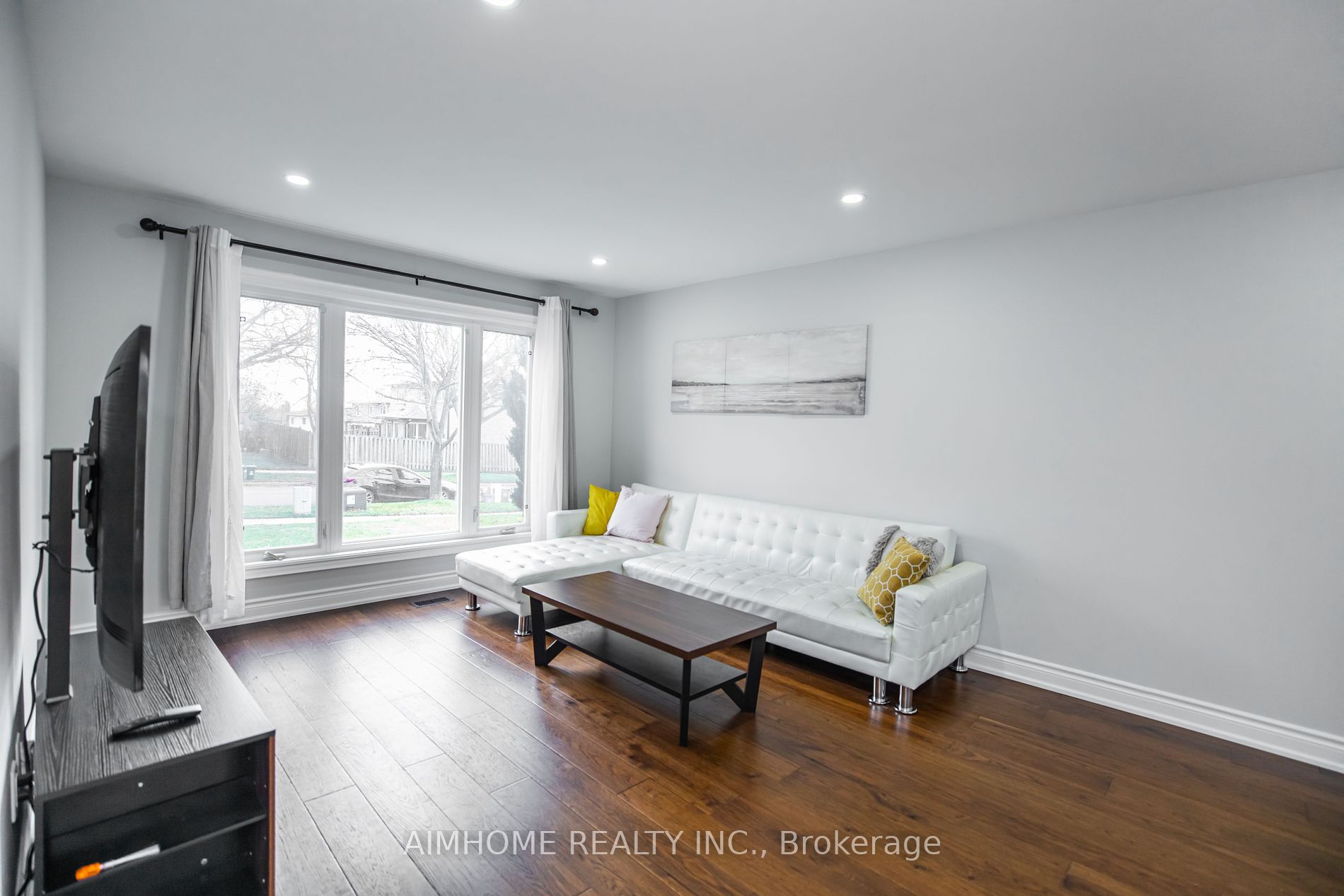 26 Hawkstone Cres
