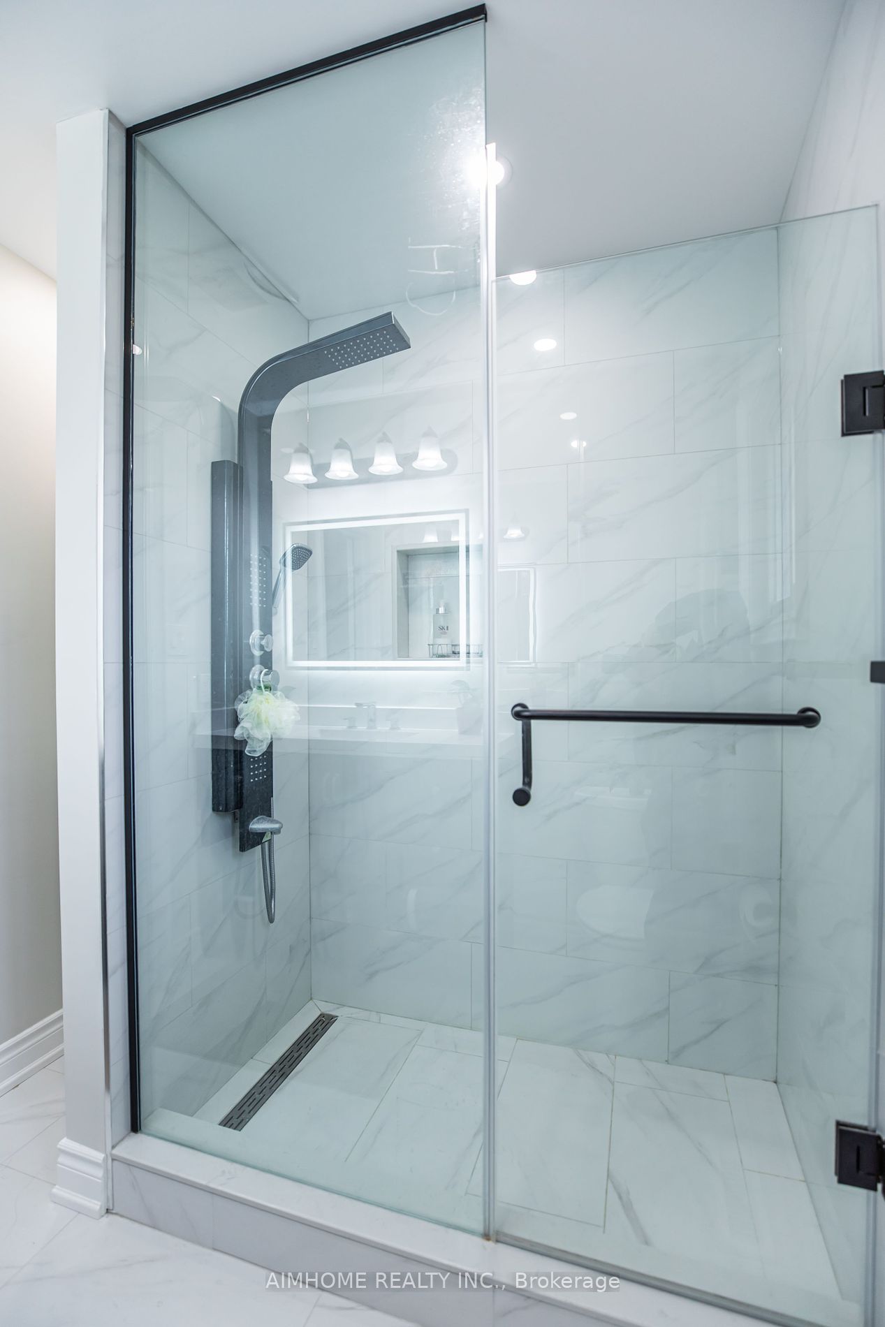 26 Hawkstone Cres