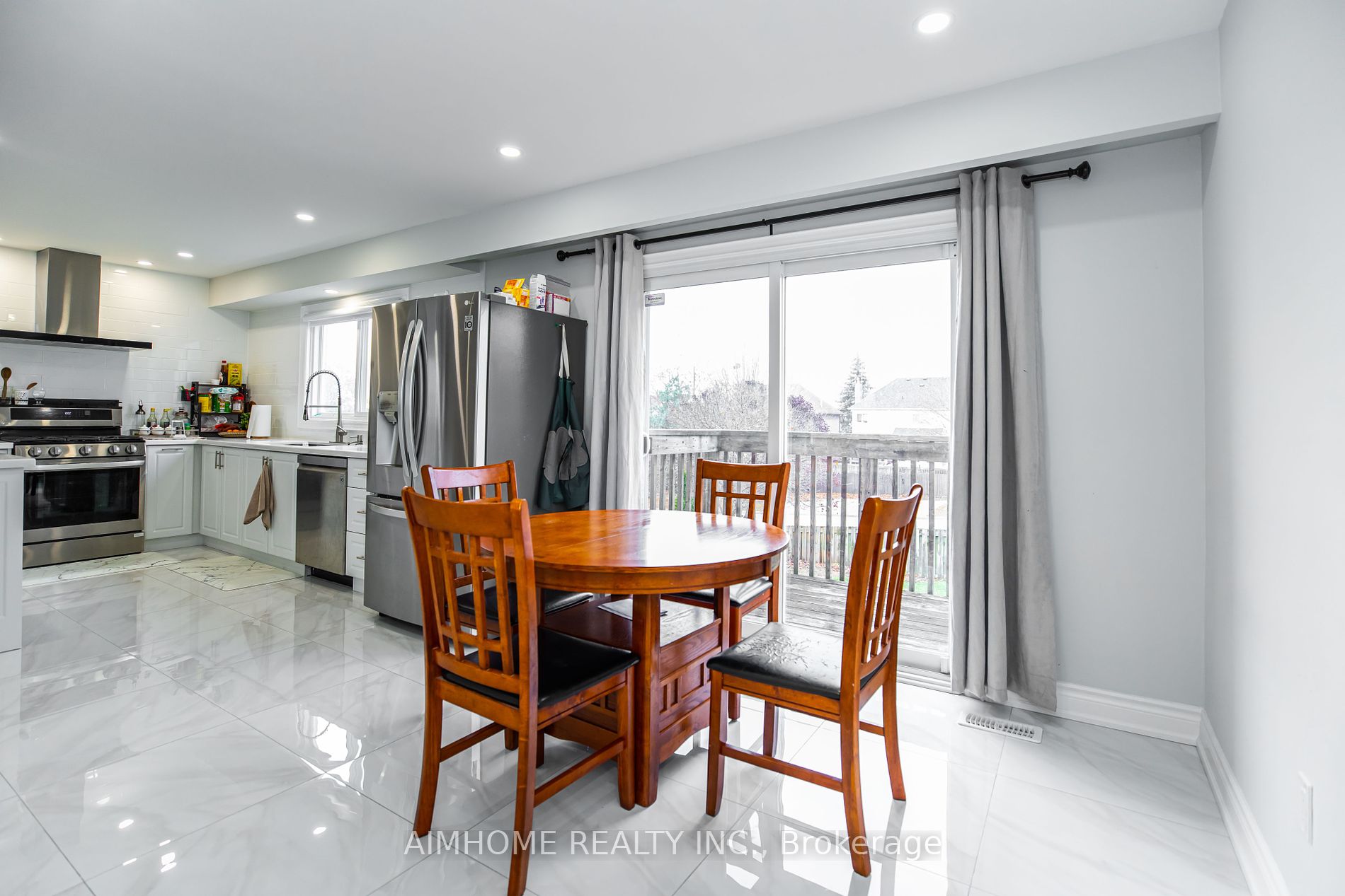 26 Hawkstone Cres