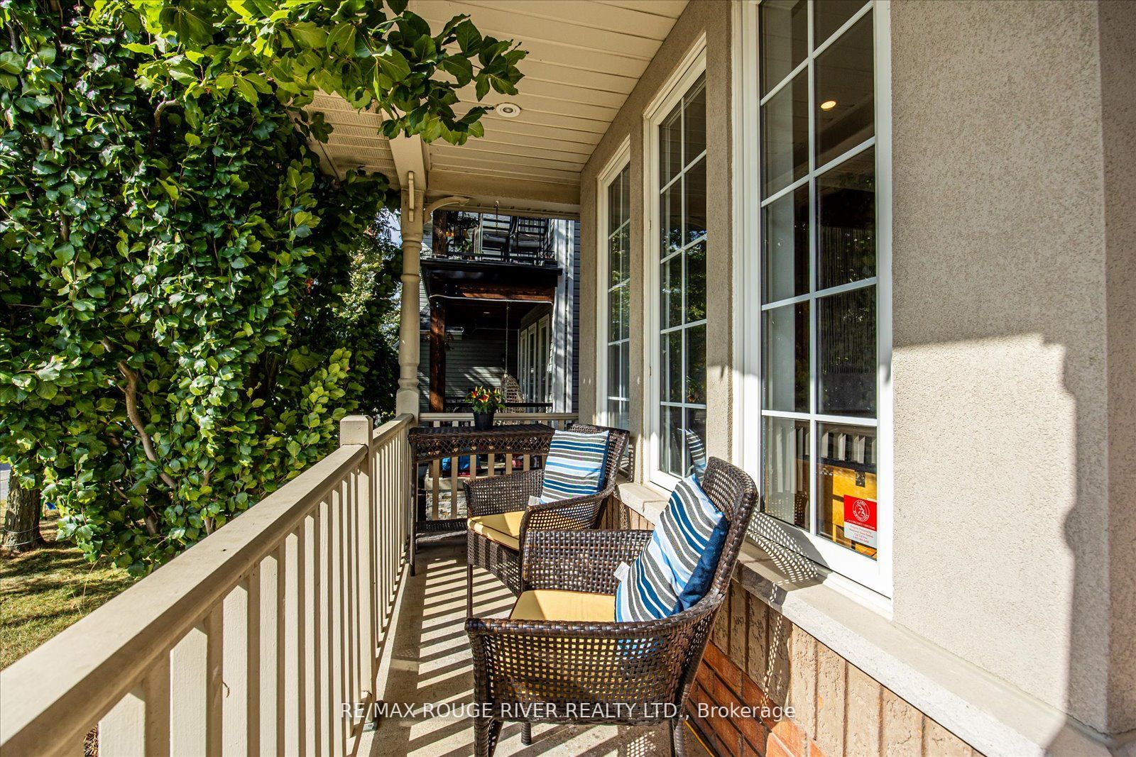 24 Knox Crescent