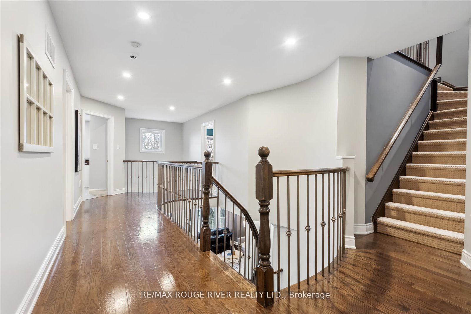 24 Knox Crescent