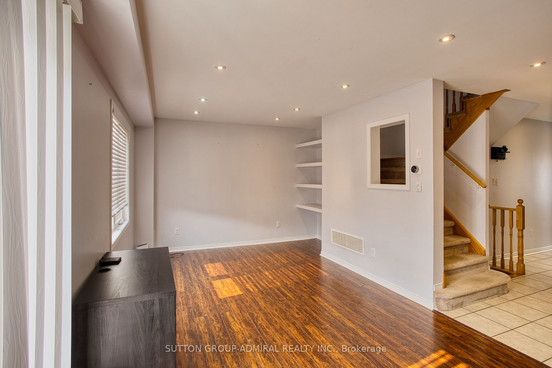 85 Sidney Rundle Avenue