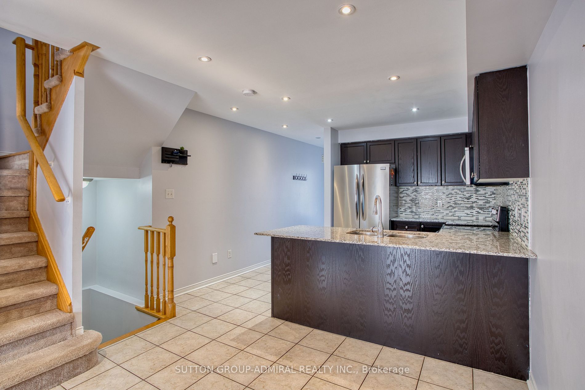 85 Sidney Rundle Avenue
