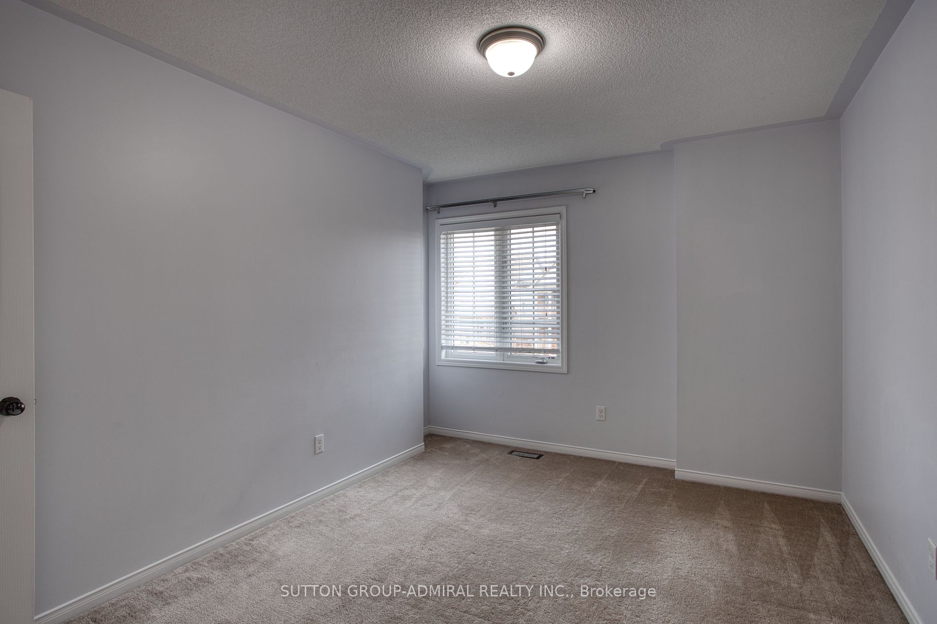 85 Sidney Rundle Avenue