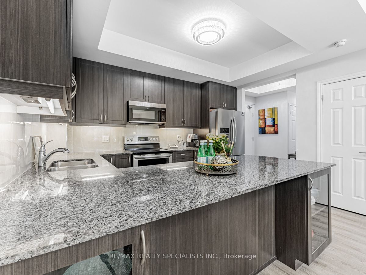670 Gordon St, #202