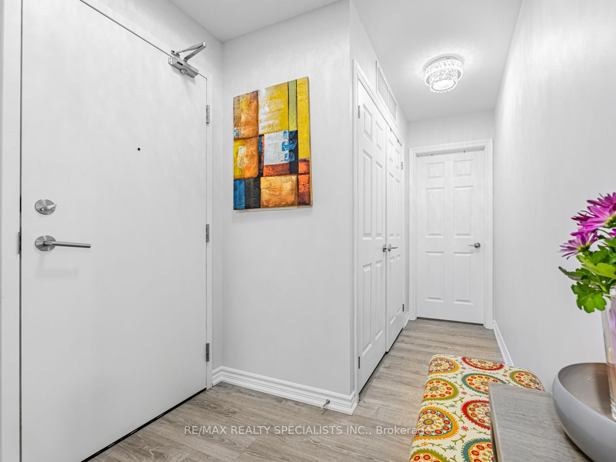 670 Gordon St, #202