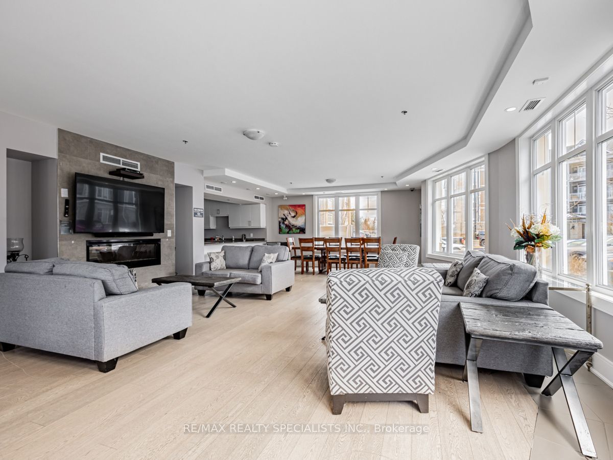 670 Gordon St, #202