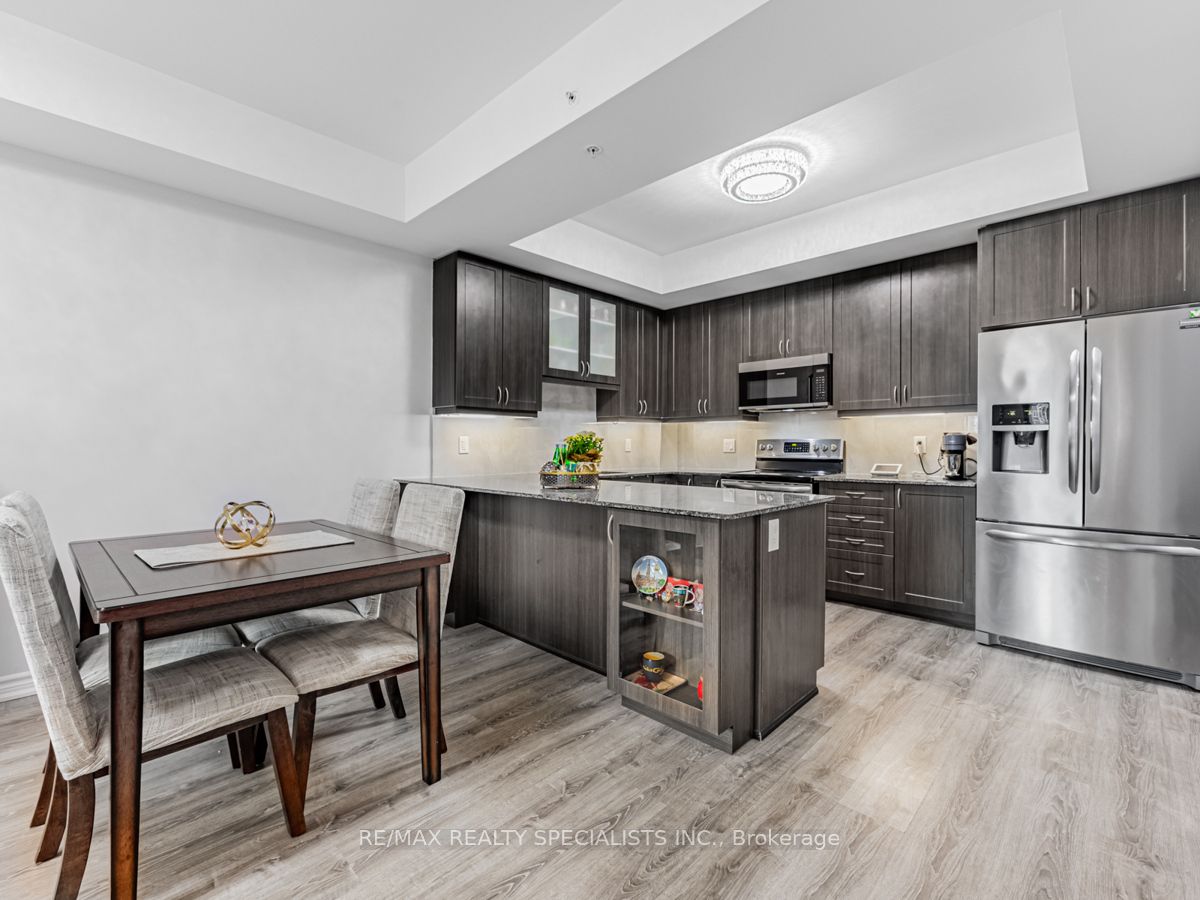 670 Gordon St, #202