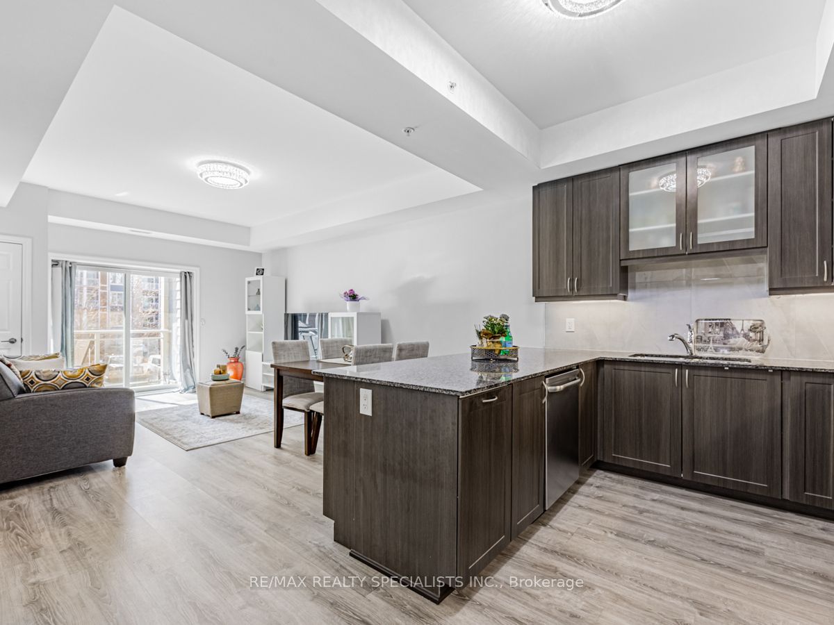 670 Gordon St, #202
