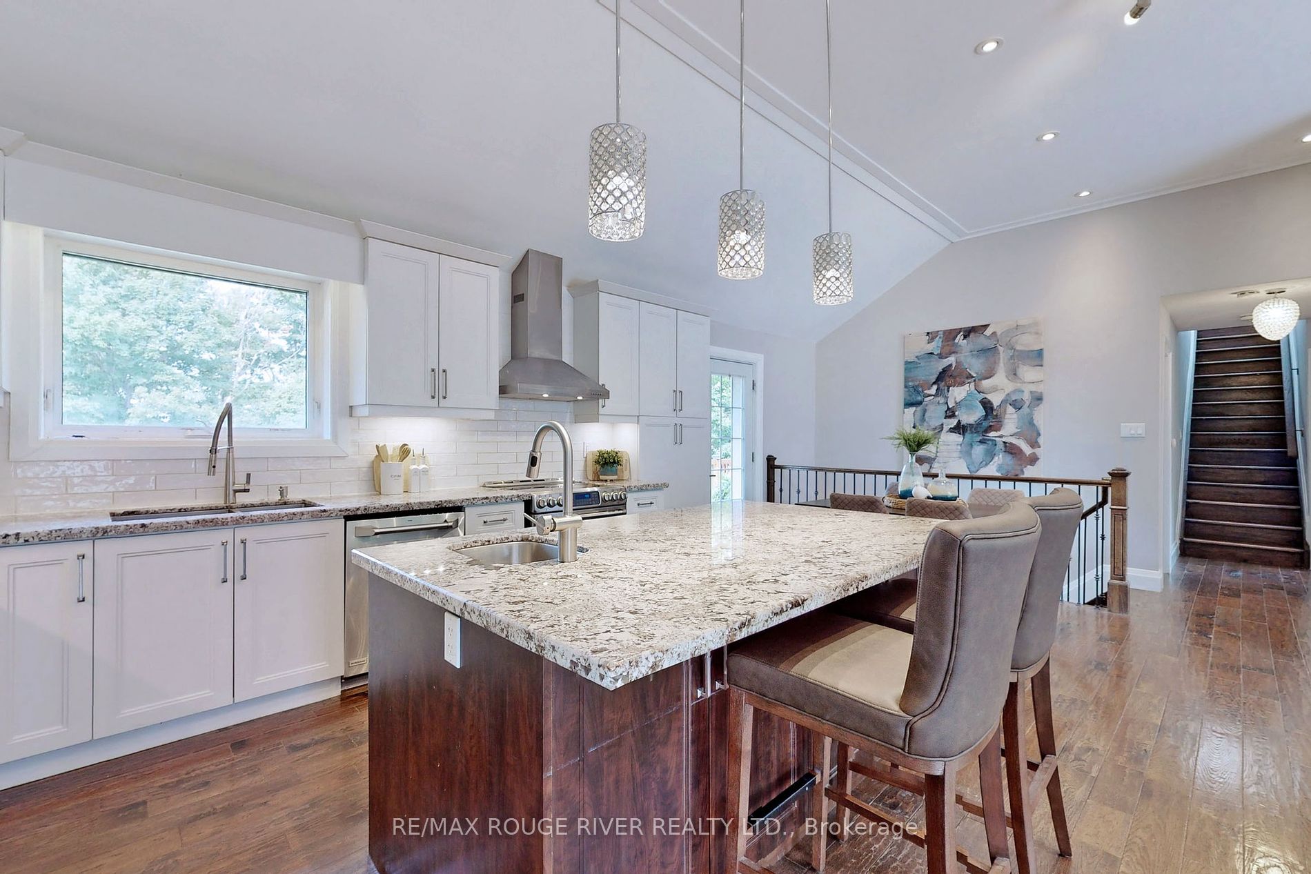 181 Ridgewood Road