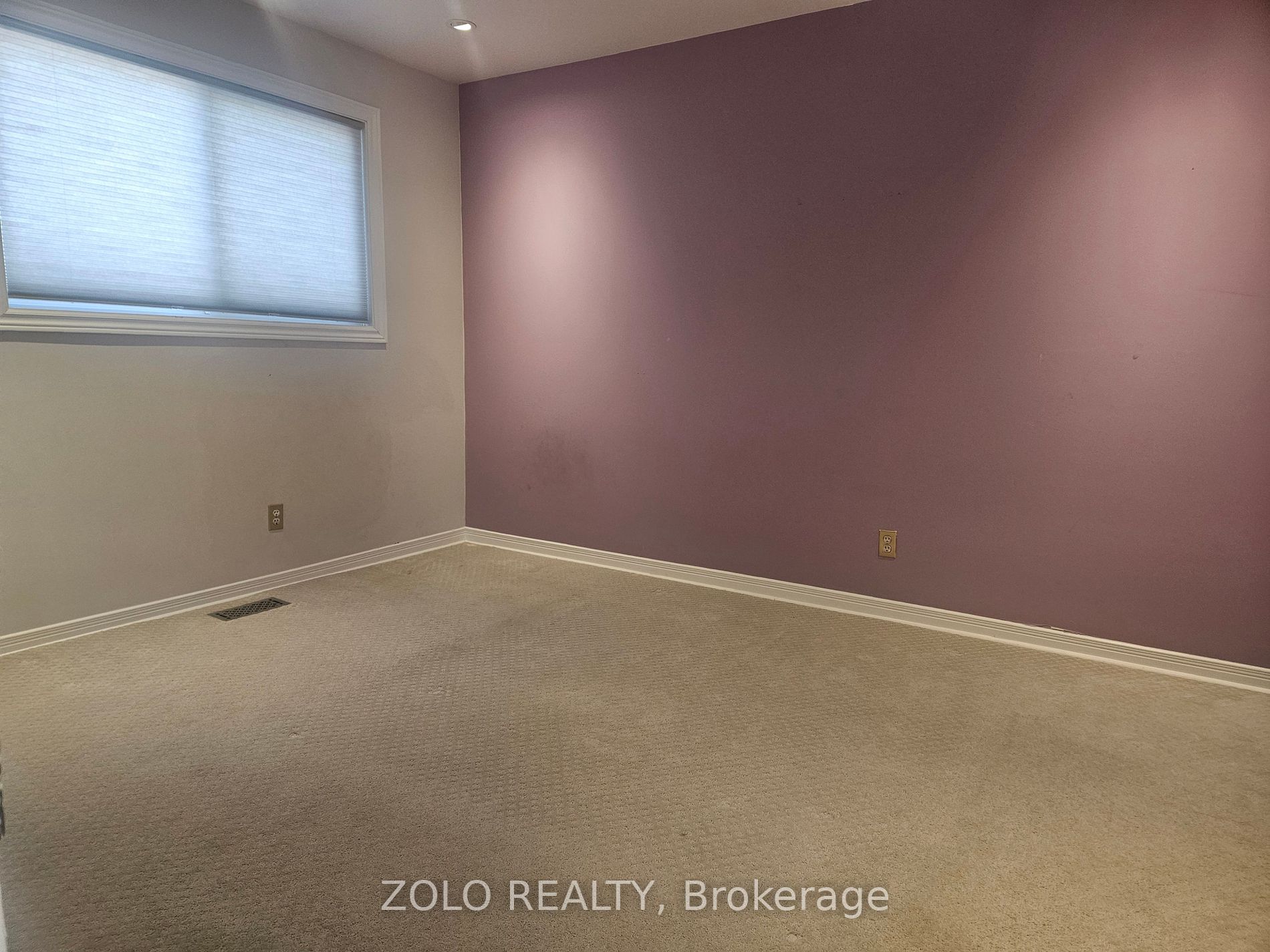 282 Lawson St