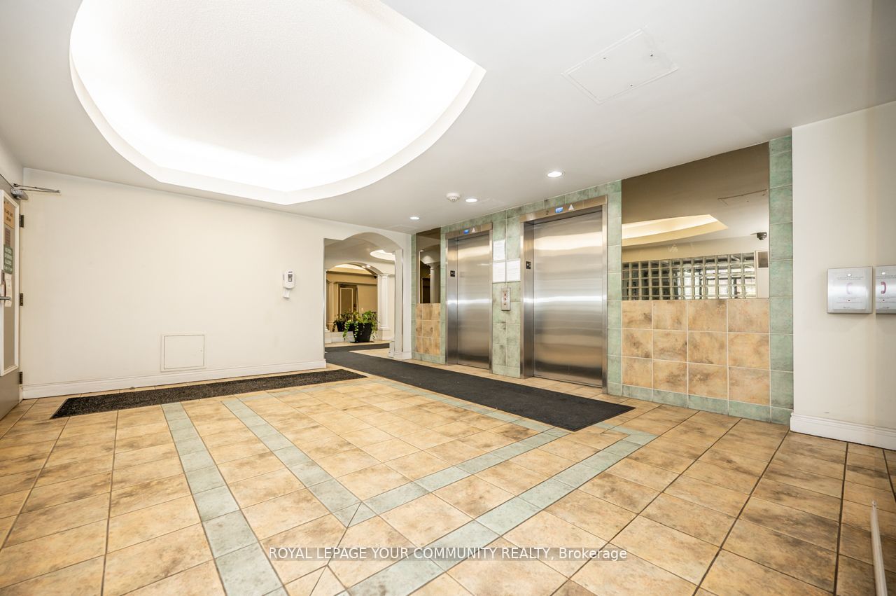 1665 Victoria Park Ave, #1106