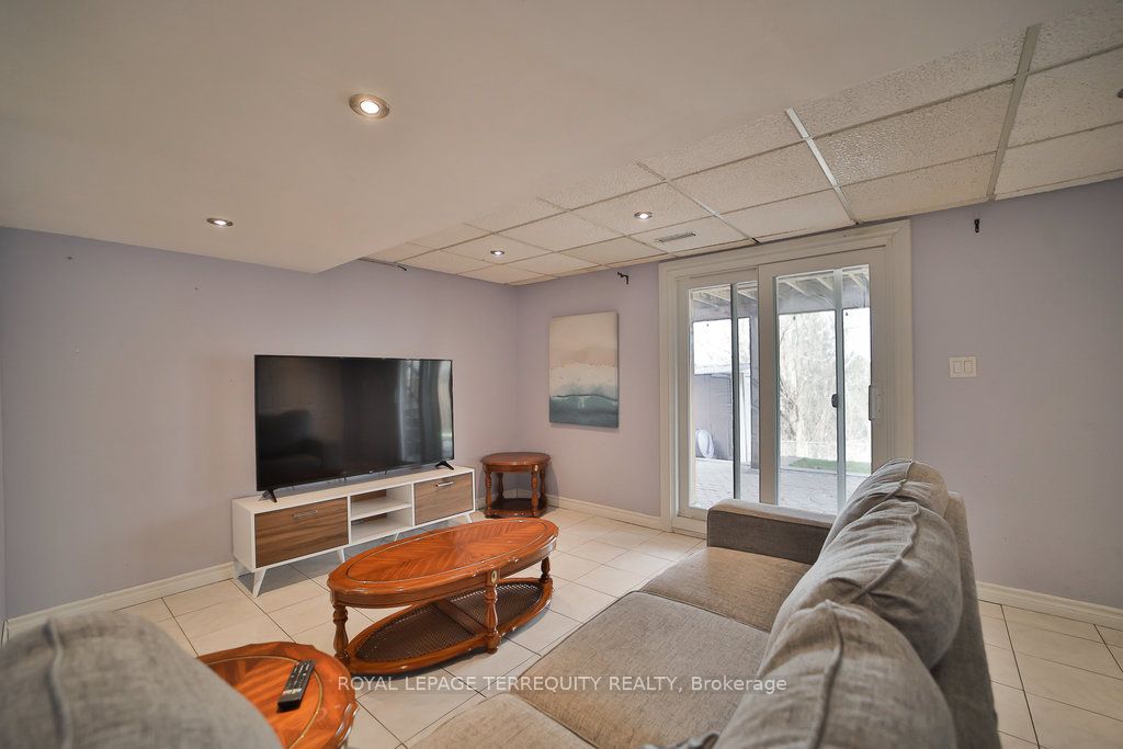 16 Mansfield Cres
