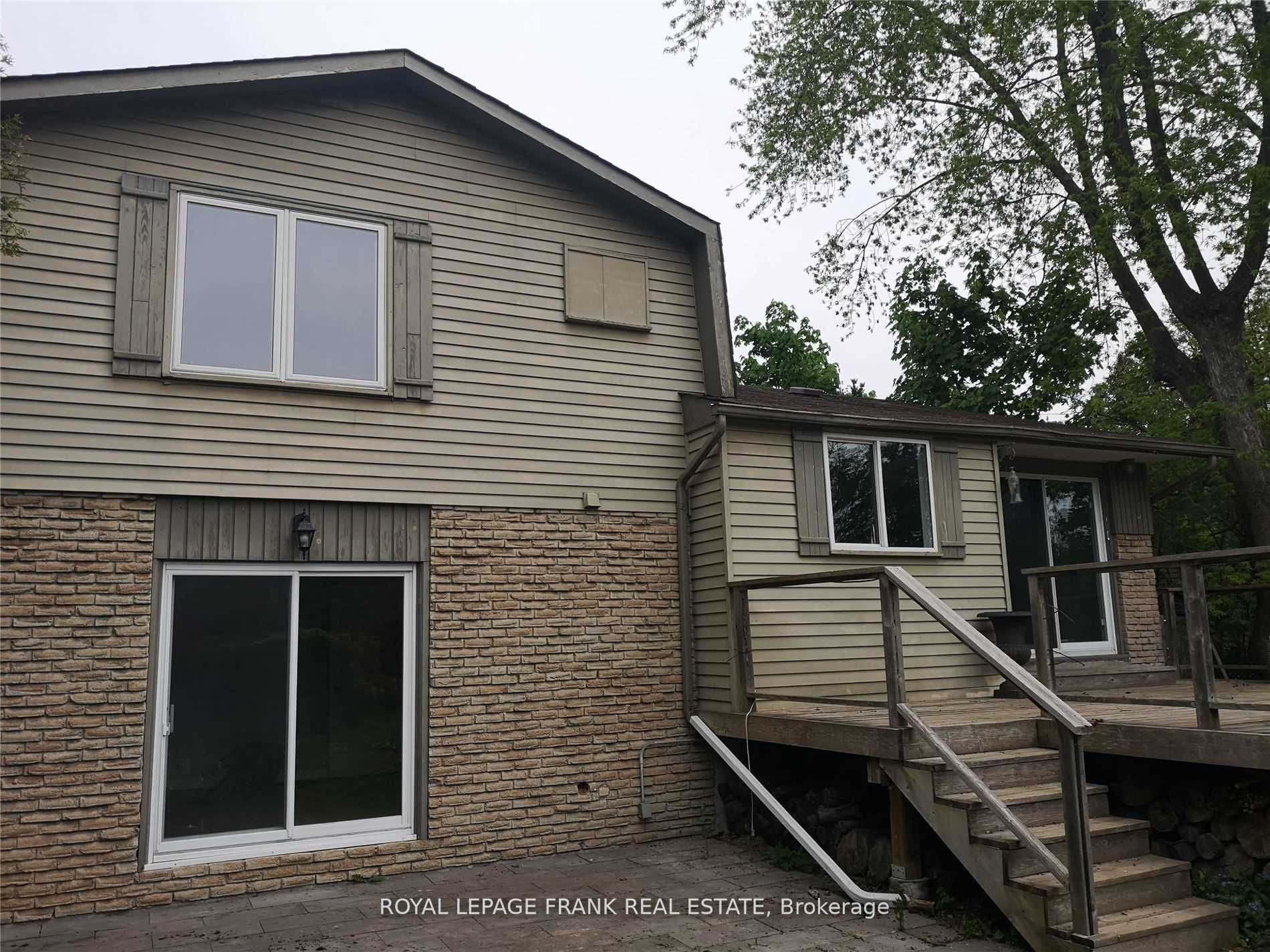 44 Deerpark Cres