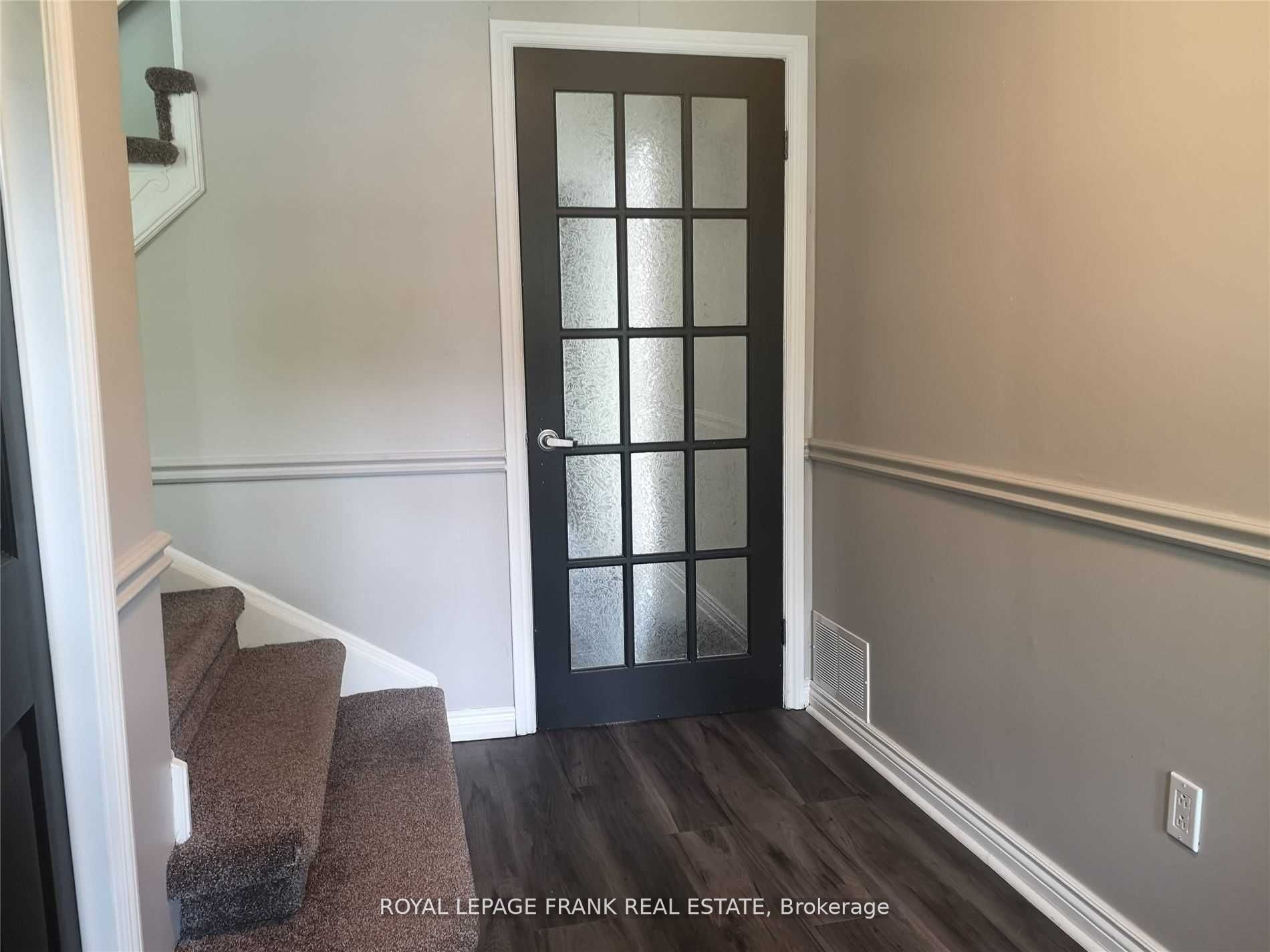 44 Deerpark Cres