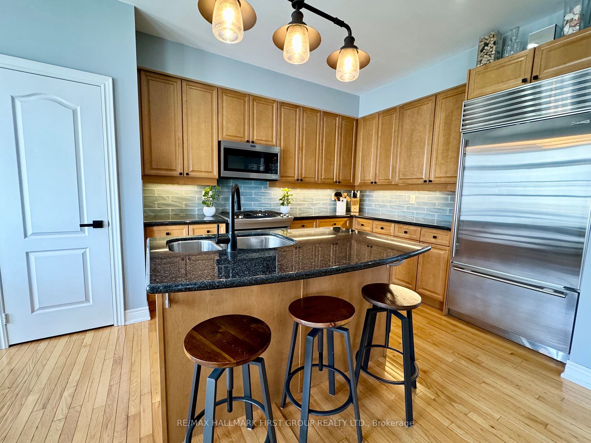 1295 Wharf St, #16