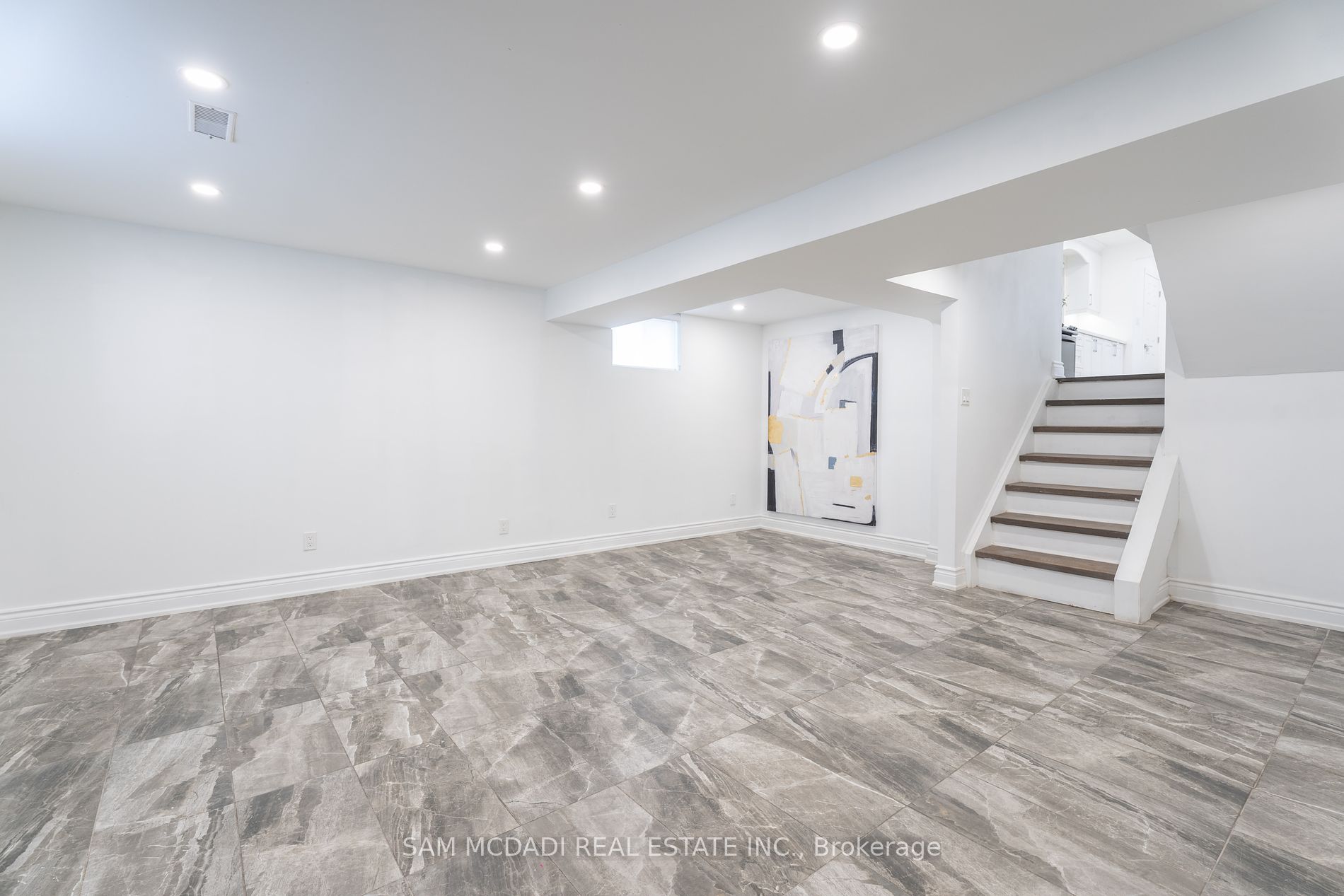 853 Sanok Dr