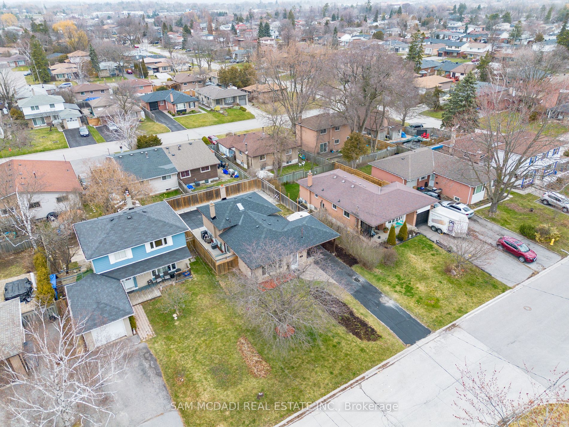 853 Sanok Dr