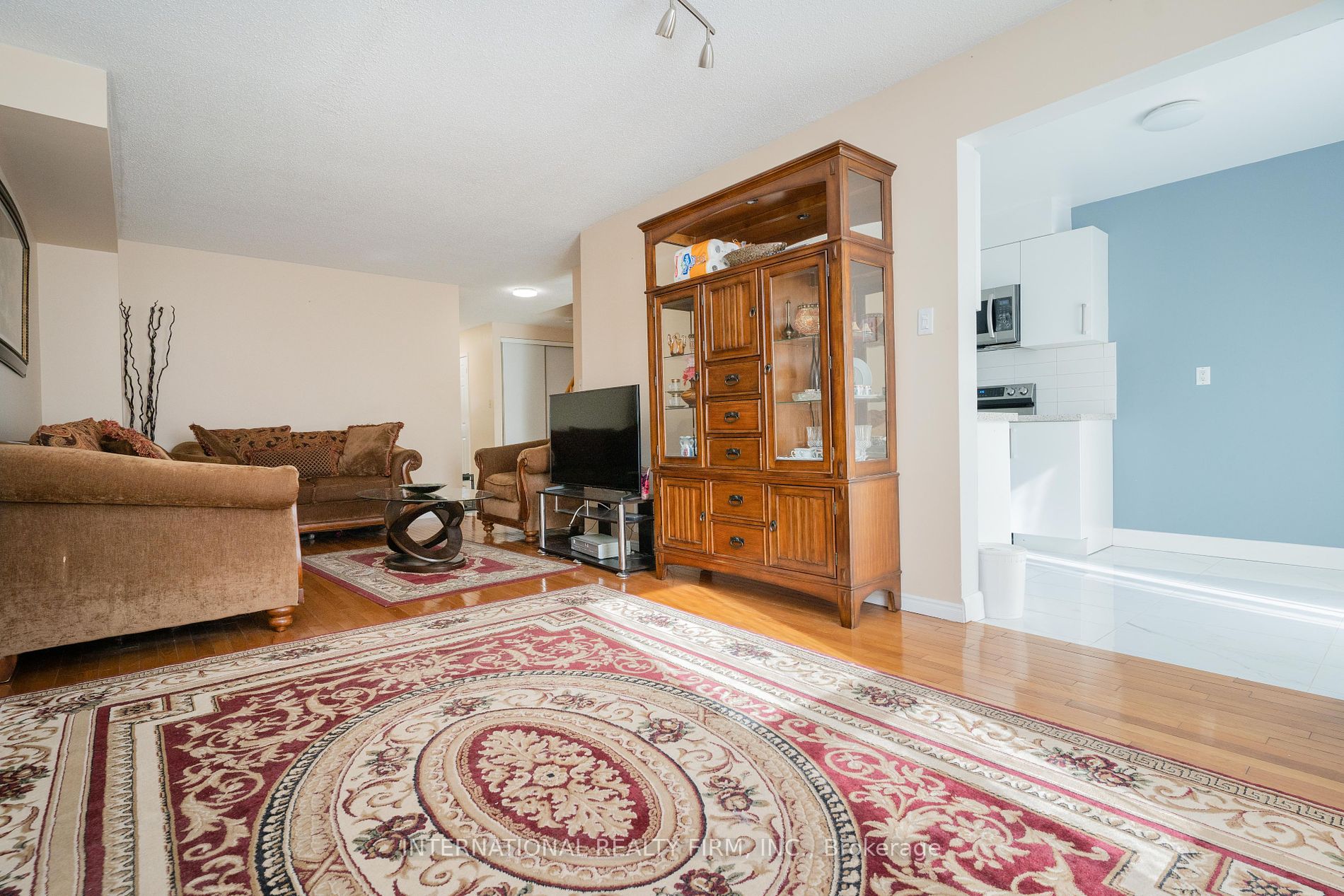 10 Bassett Blvd E, #174