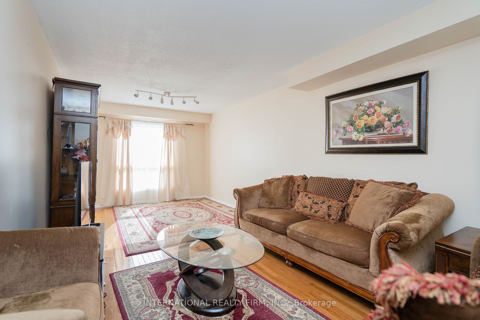 10 Bassett Blvd E, #174