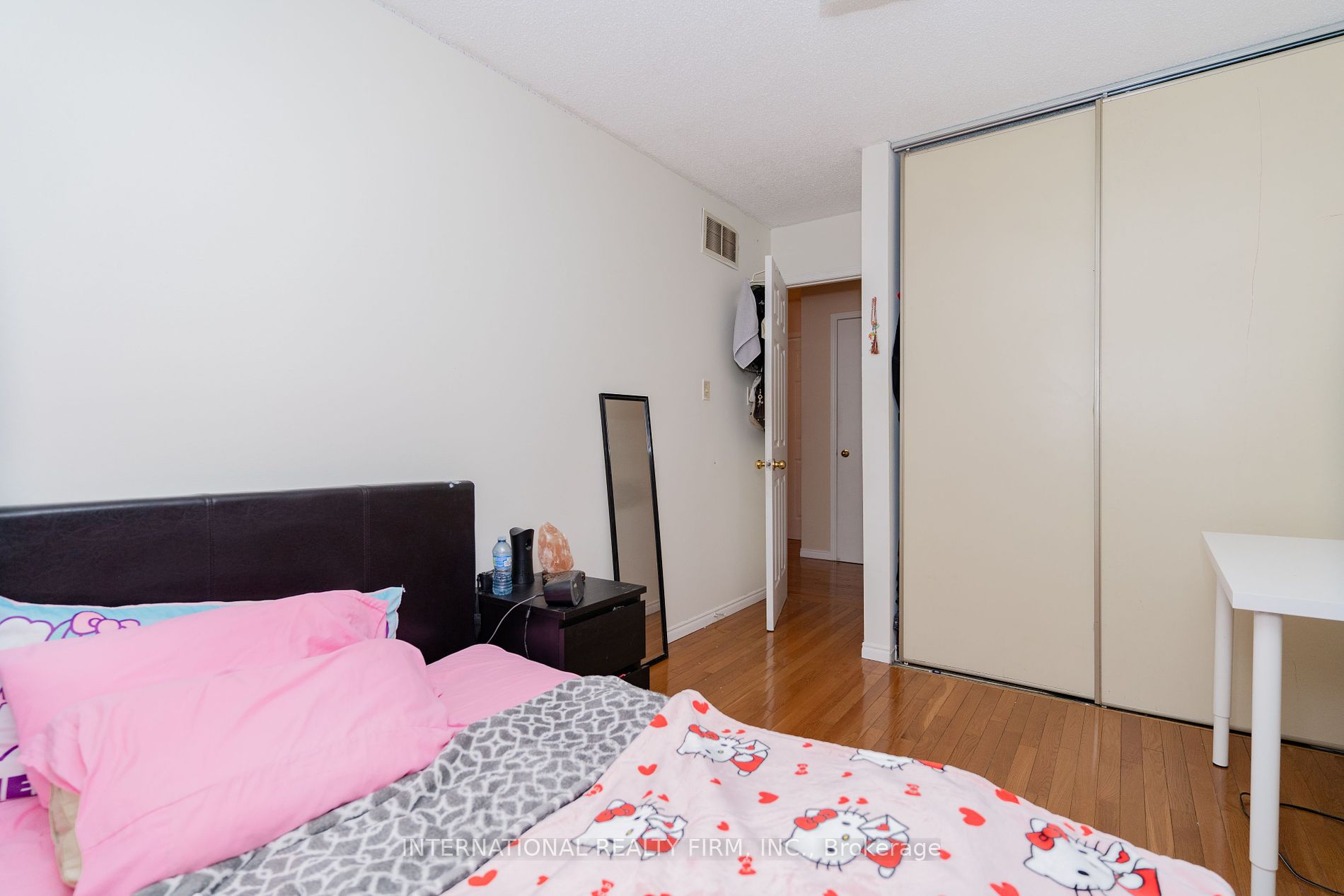 10 Bassett Blvd E, #174