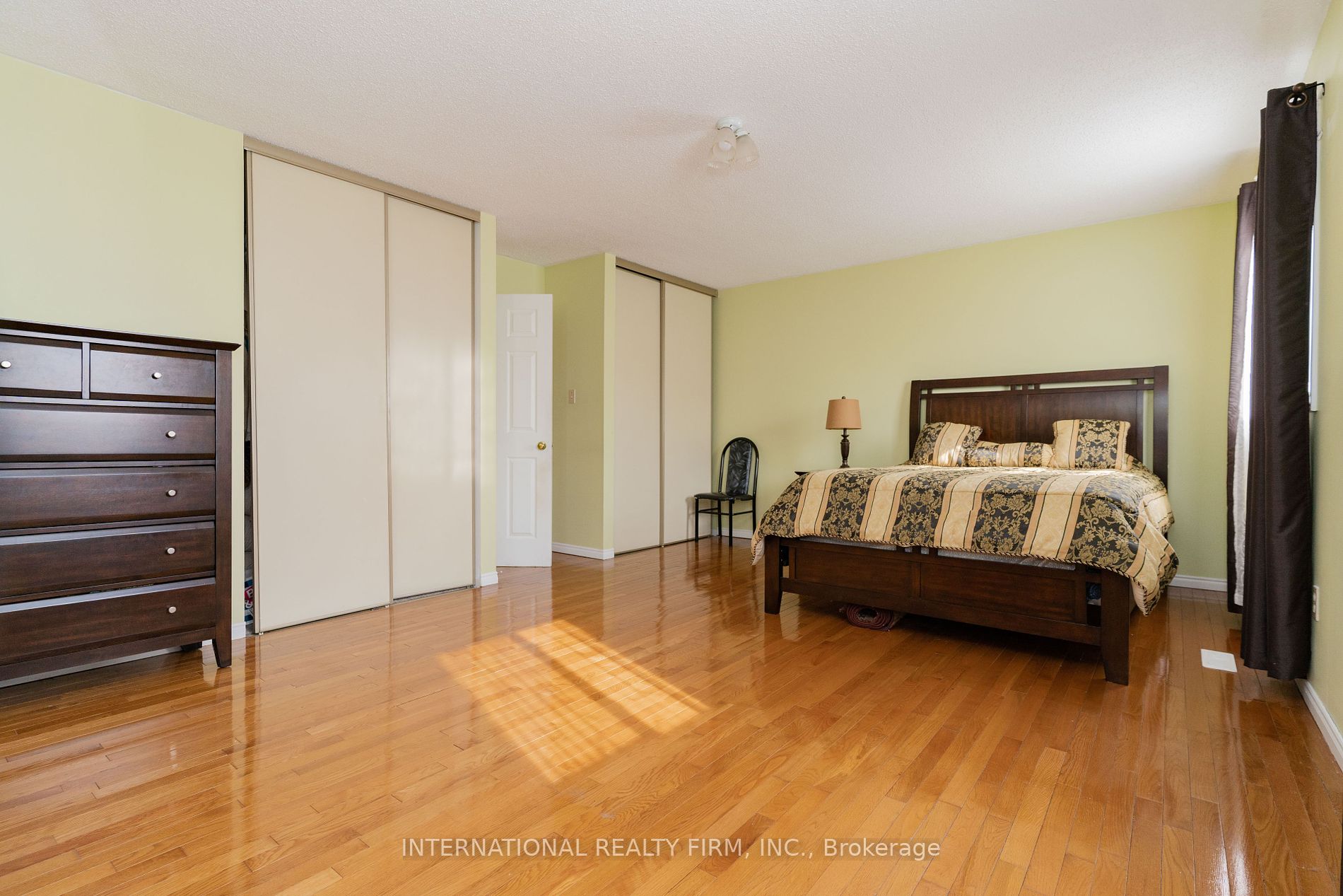 10 Bassett Blvd E, #174