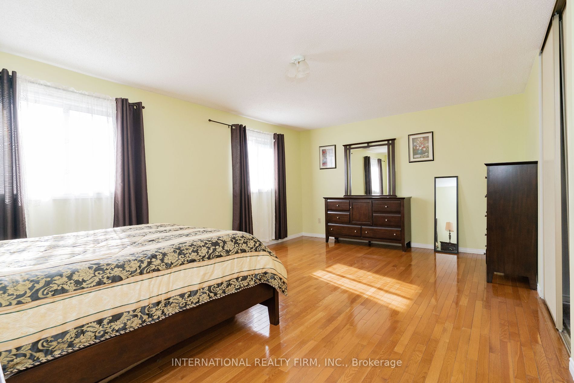 10 Bassett Blvd E, #174