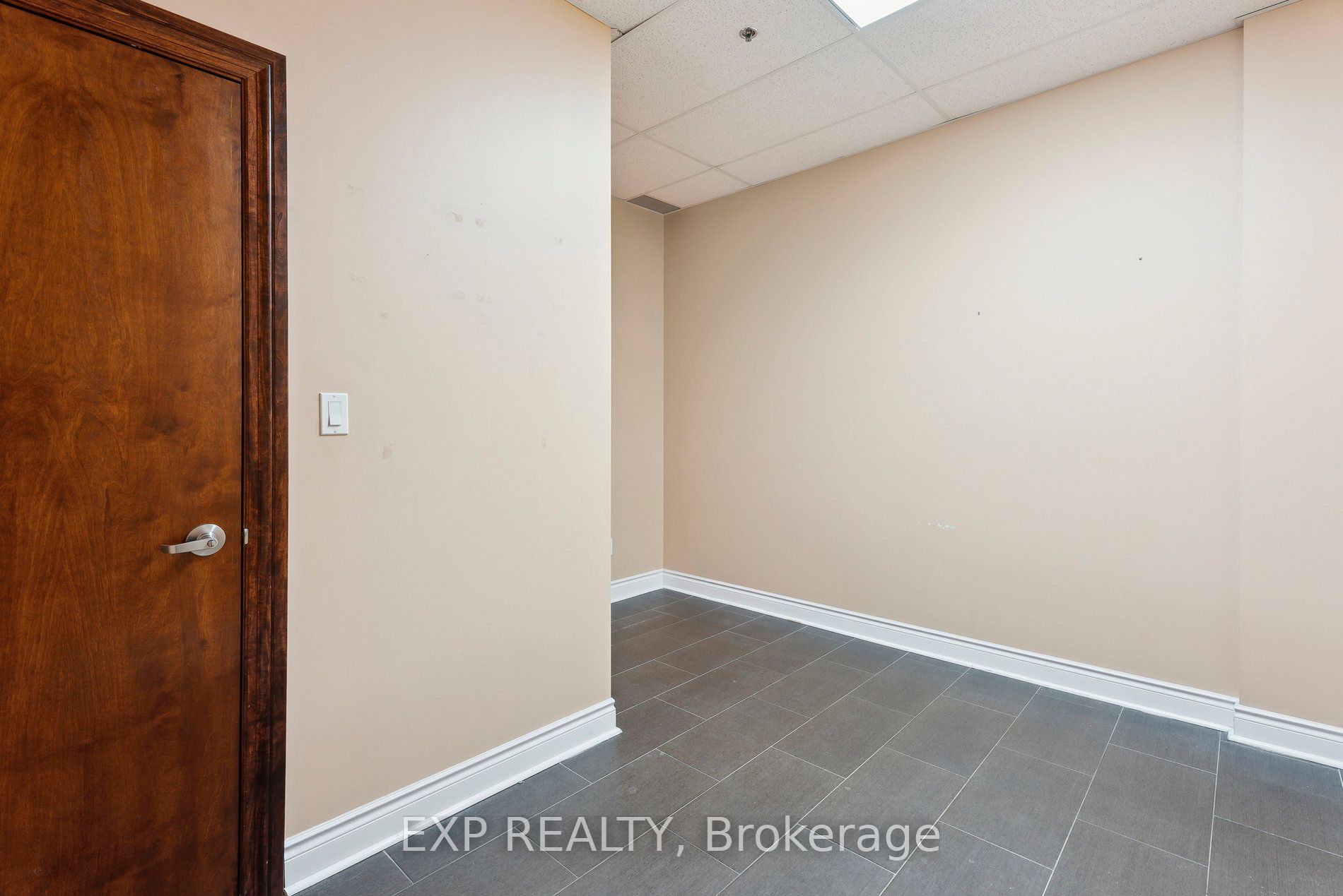 1585 Markham Rd, #303