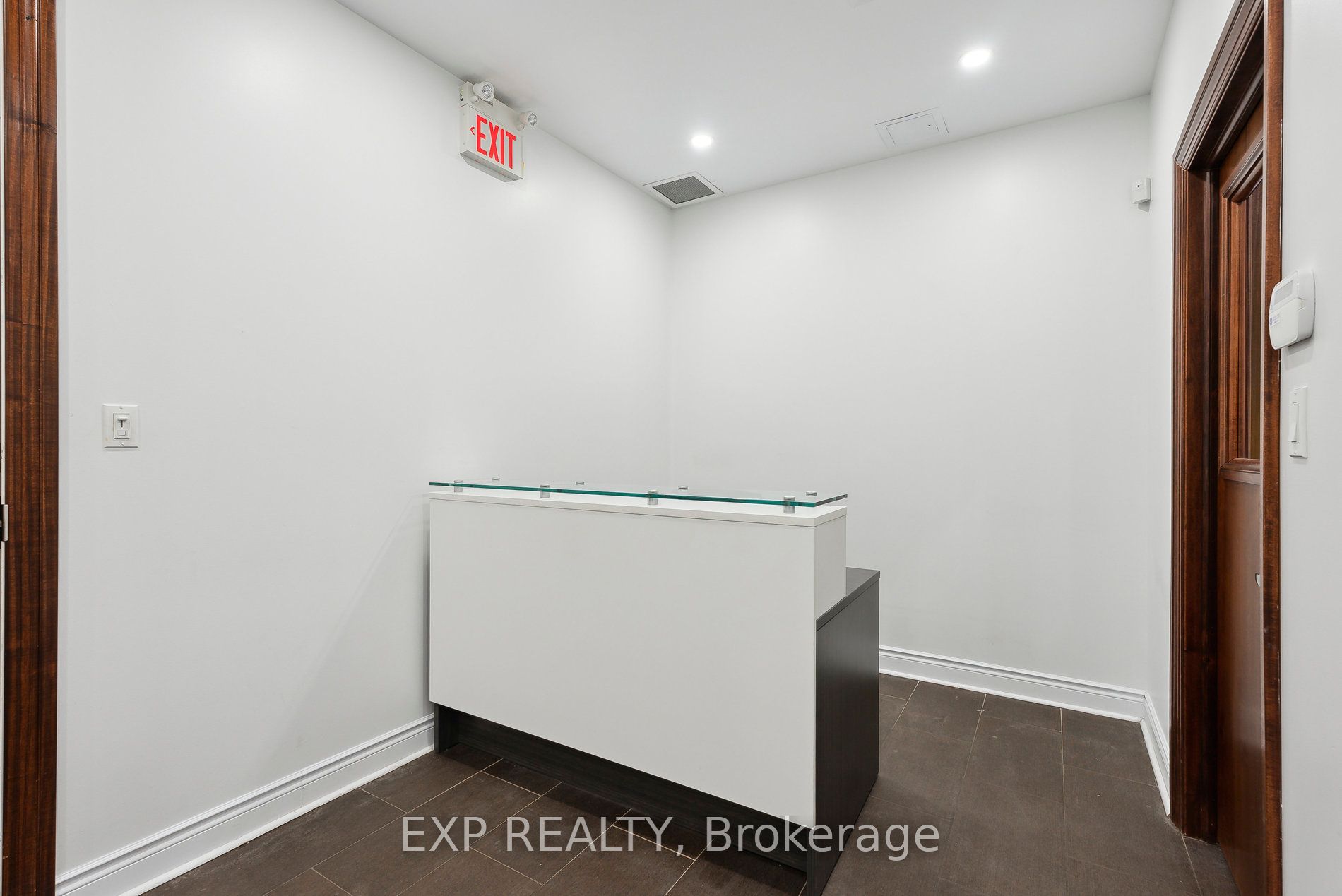 1585 Markham Rd, #303