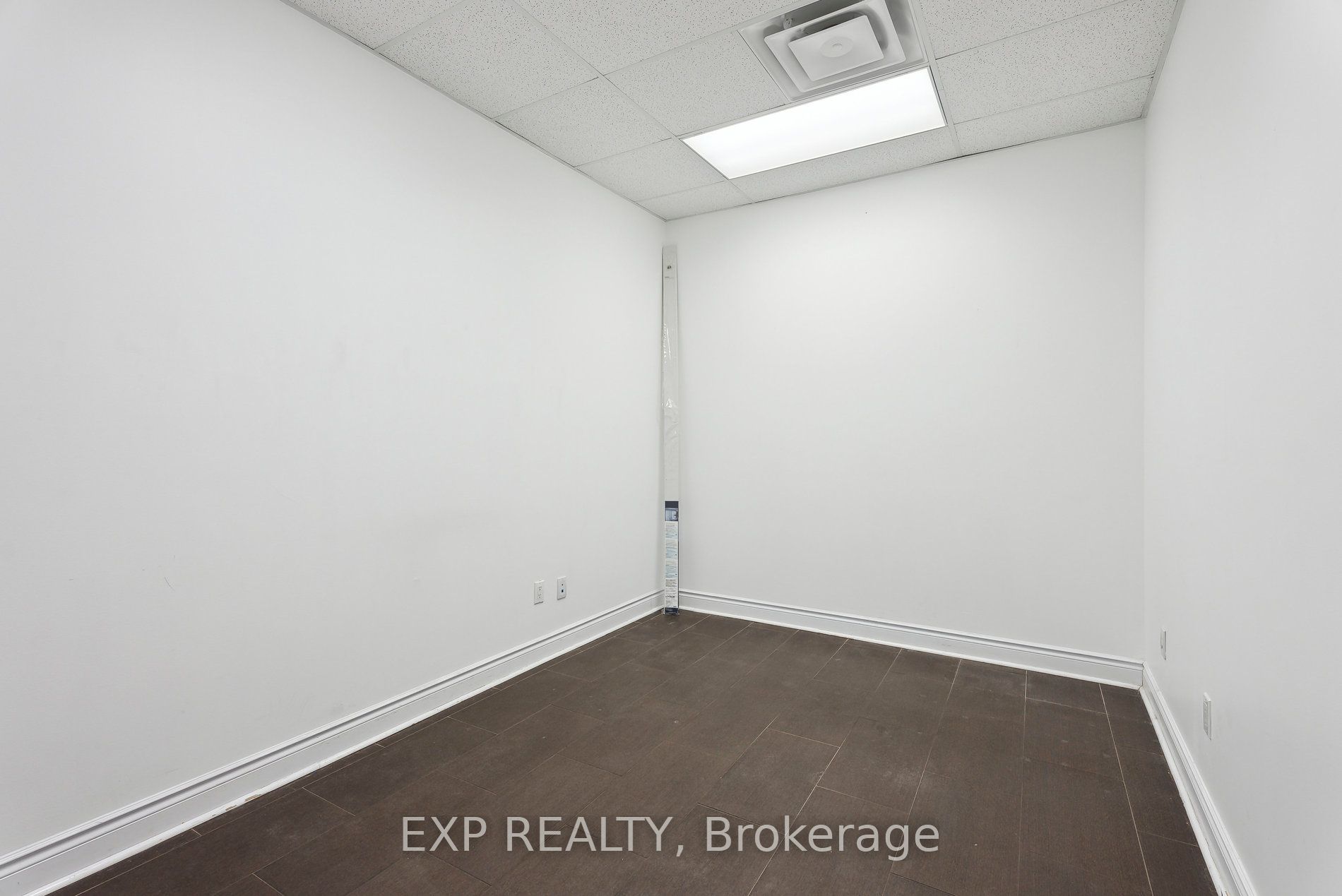 1585 Markham Rd, #303