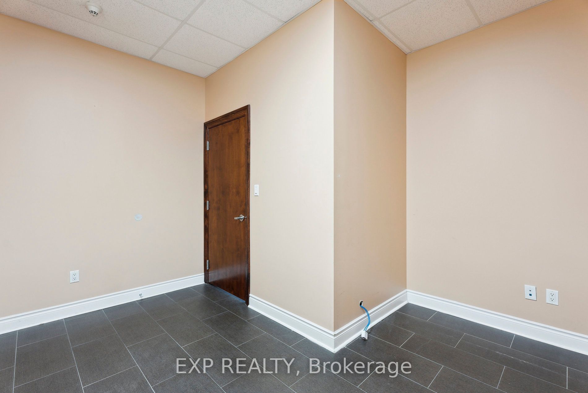 1585 Markham Rd, #303