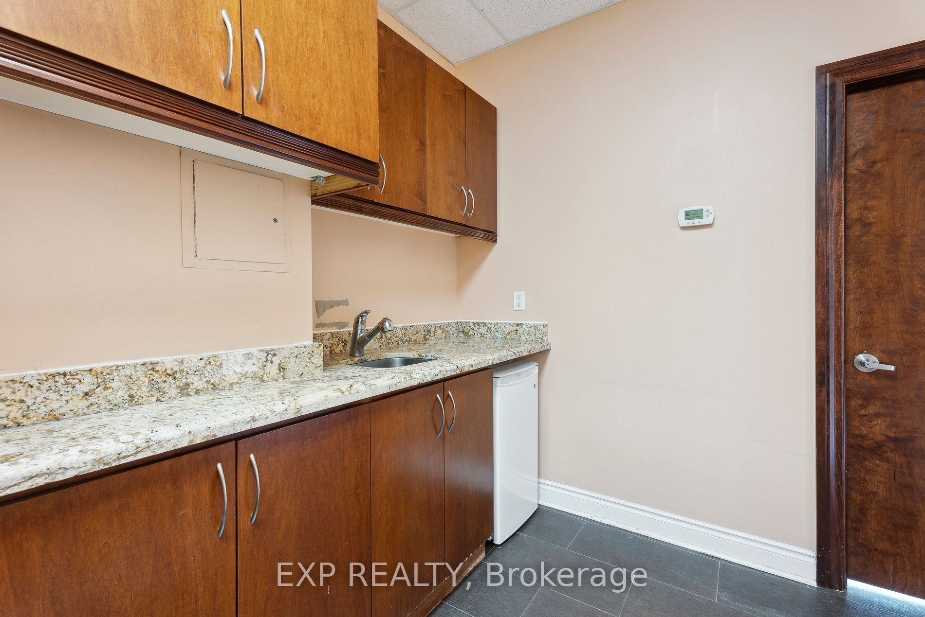 1585 Markham Rd, #303