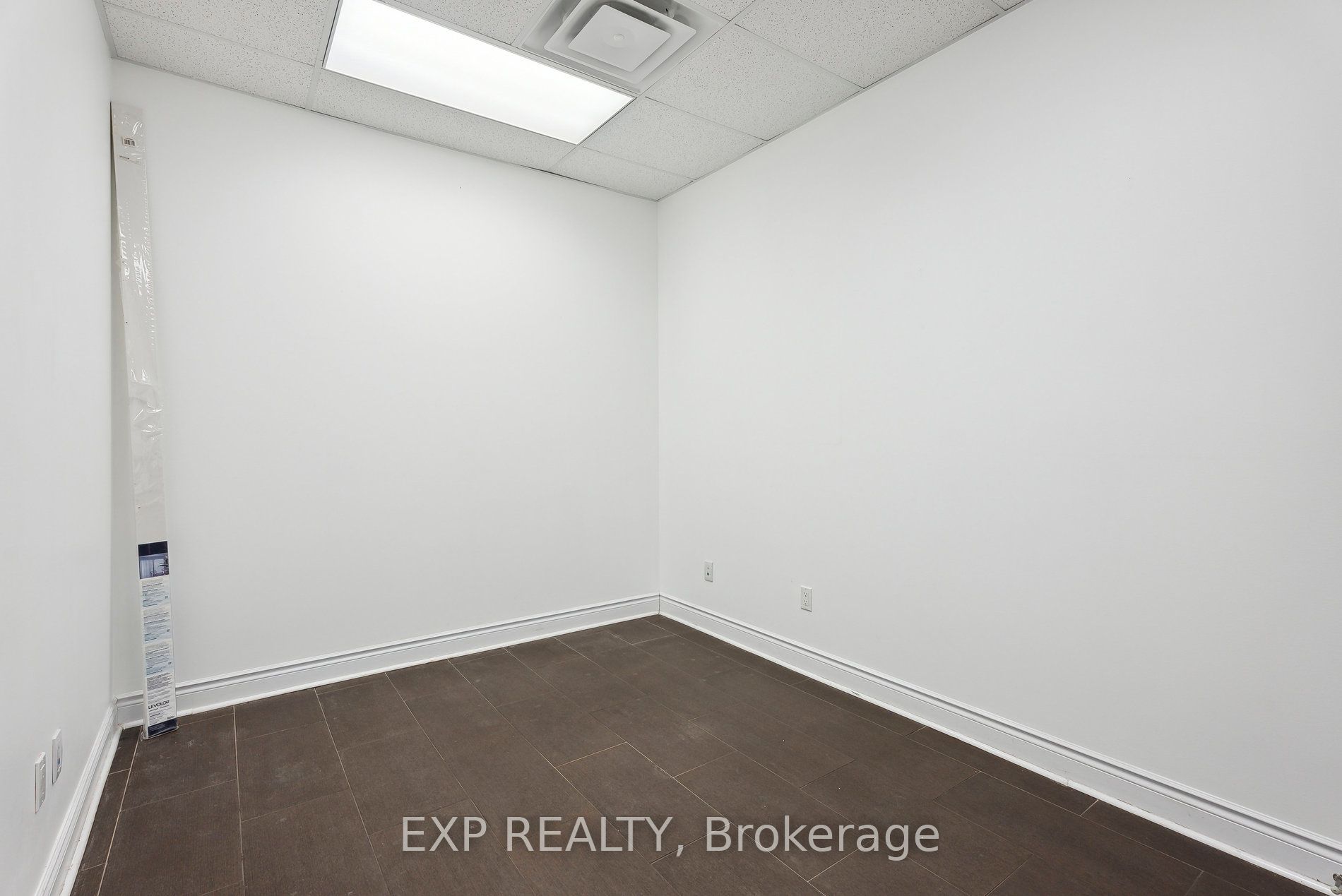 1585 Markham Rd, #303