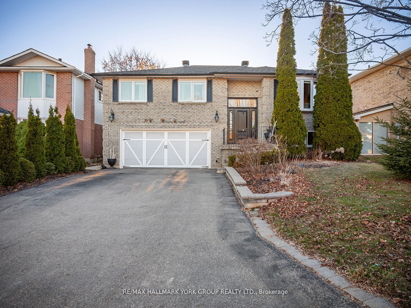 71 Cherry Blossom Cres, (MLS® E8165628) See this detached house