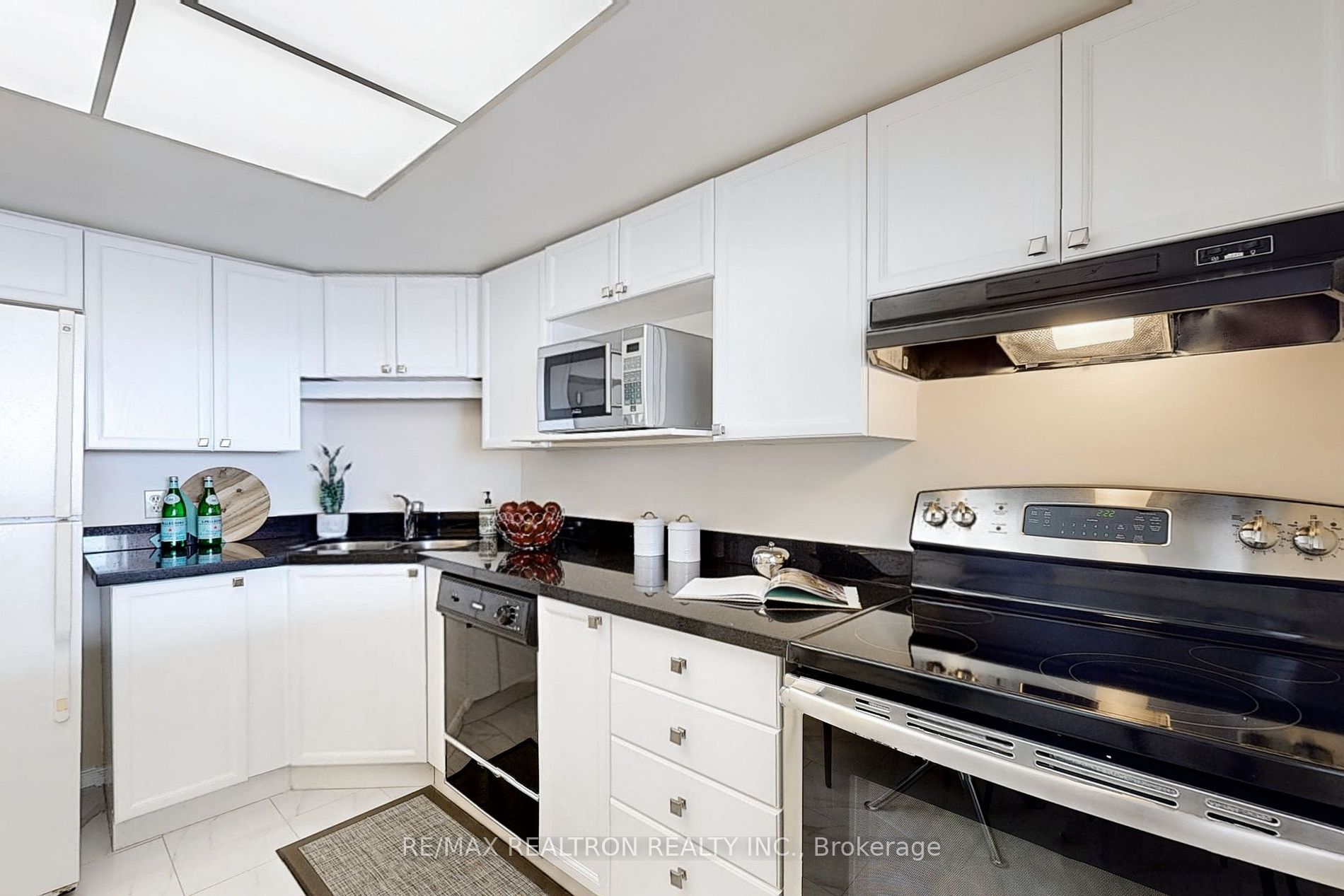 25 Cumberland Lane E, #505