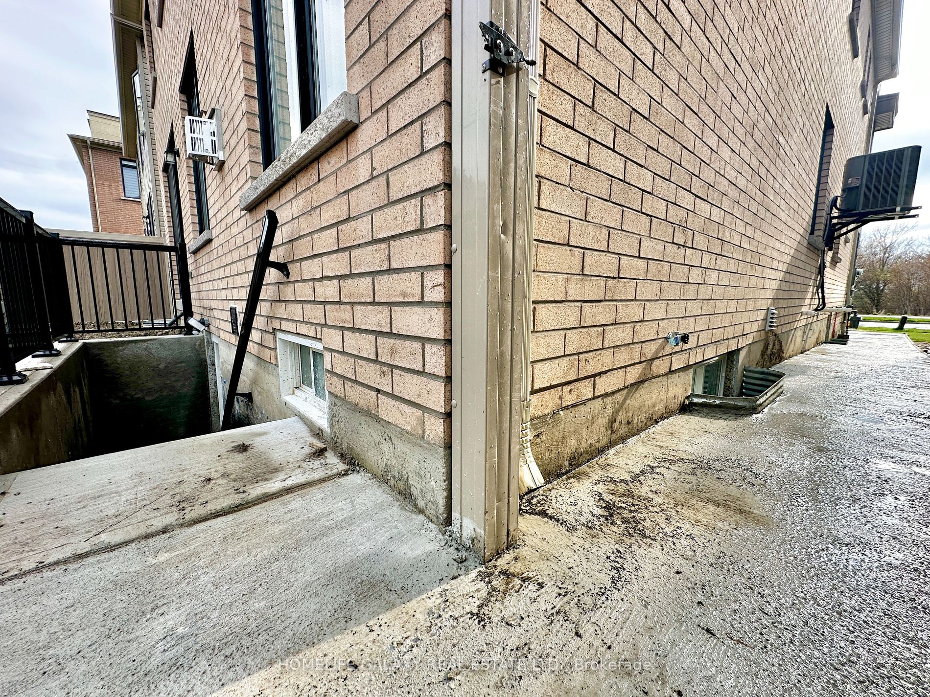 165 East Shore Dr, #Bsmt