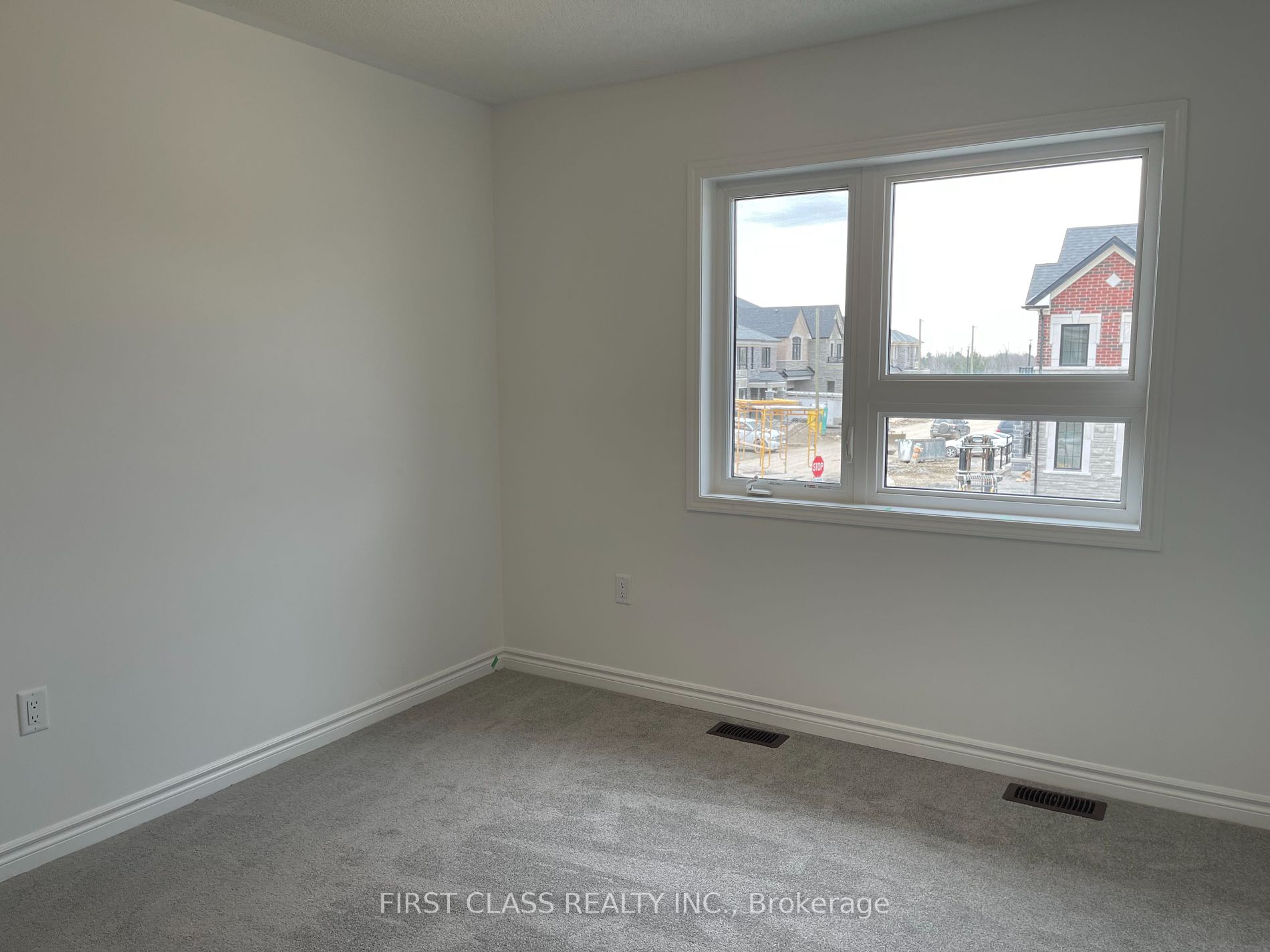 1400 Mockingbird Sq