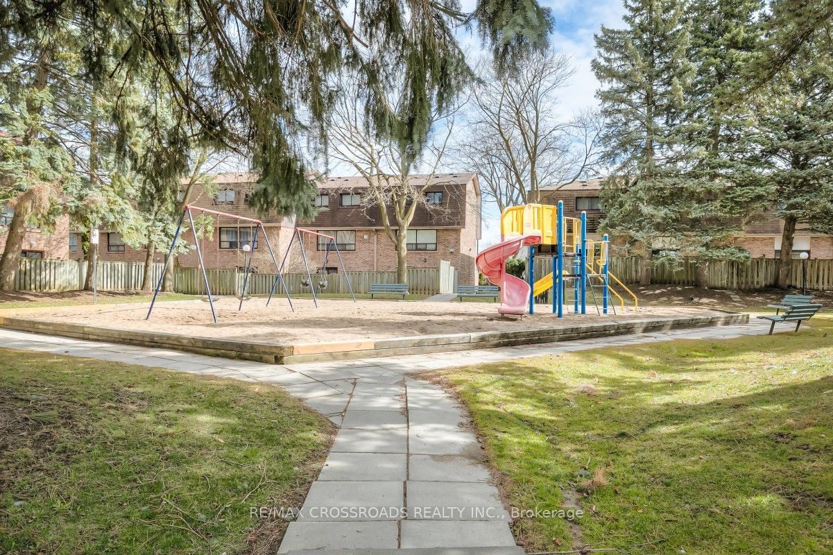 1958 Rosefield Rd, ##38