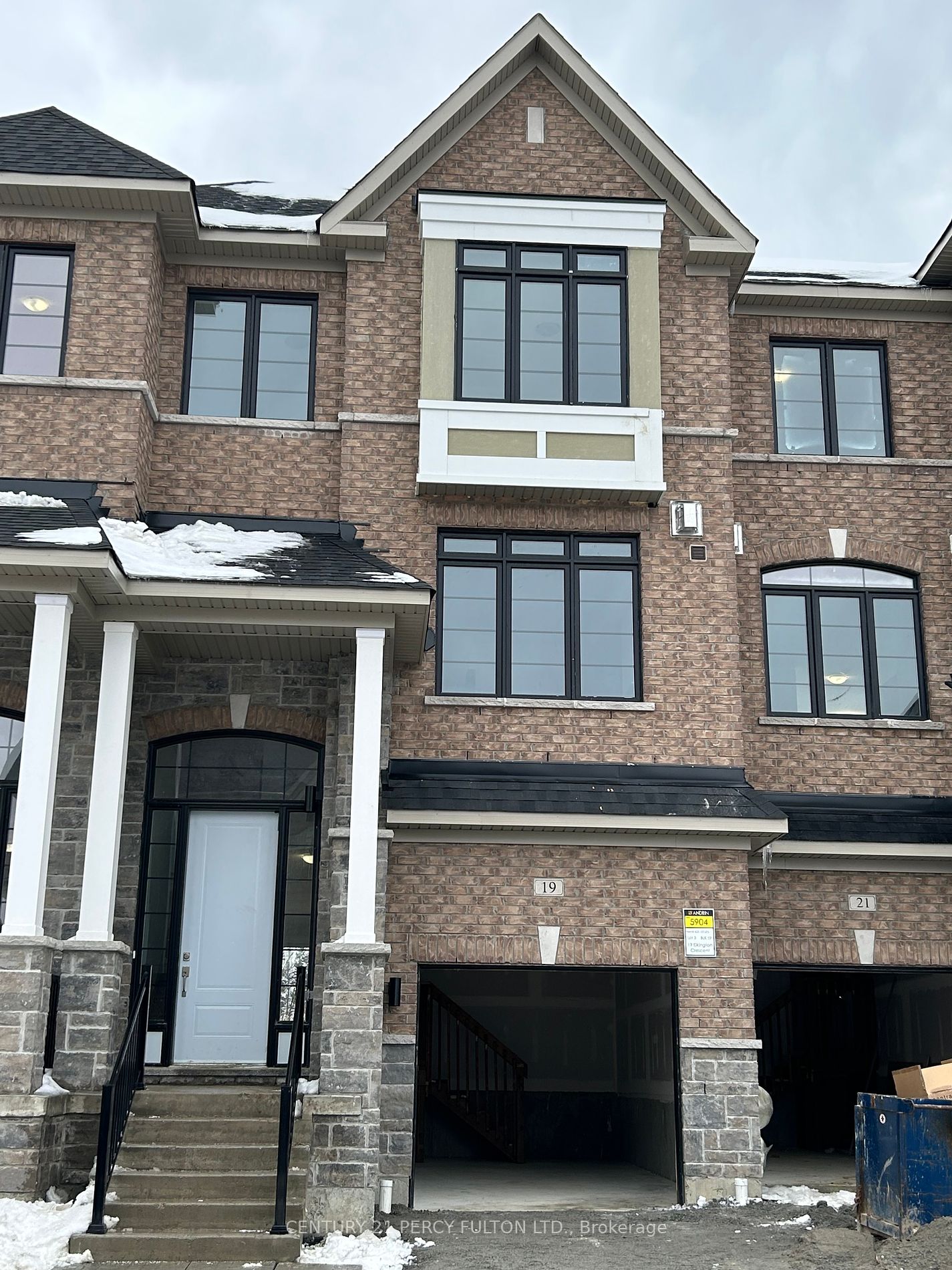 19 Elkington Cres