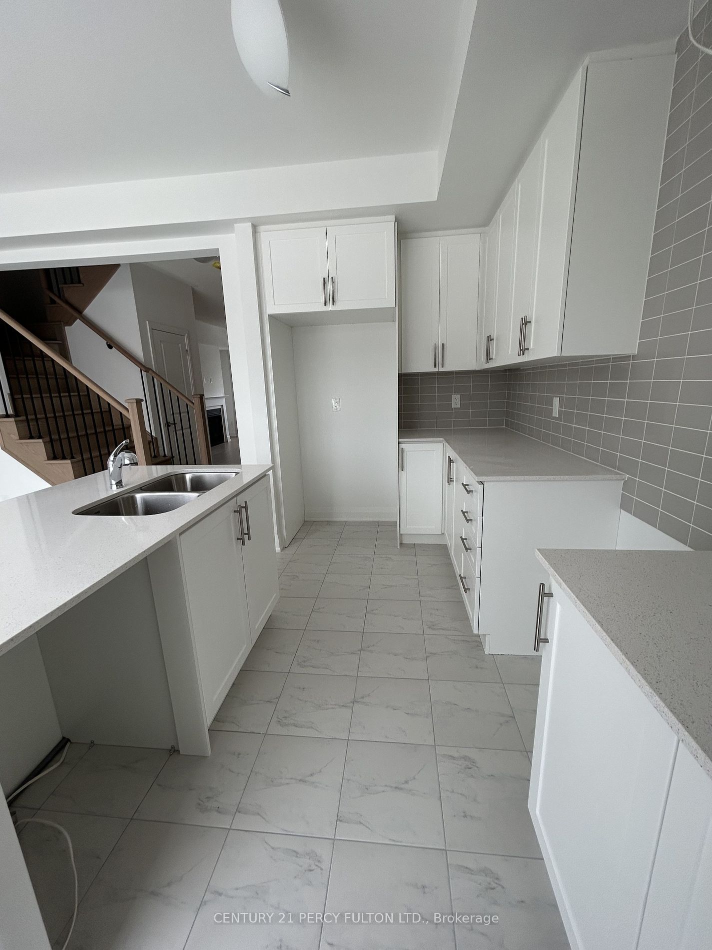 19 Elkington Cres